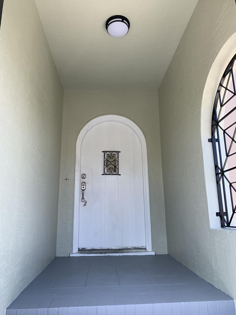 98 Templeton AVE