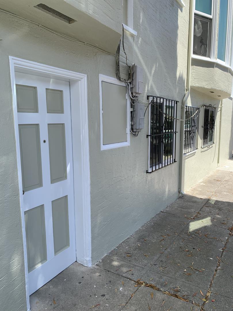 98 Templeton AVE