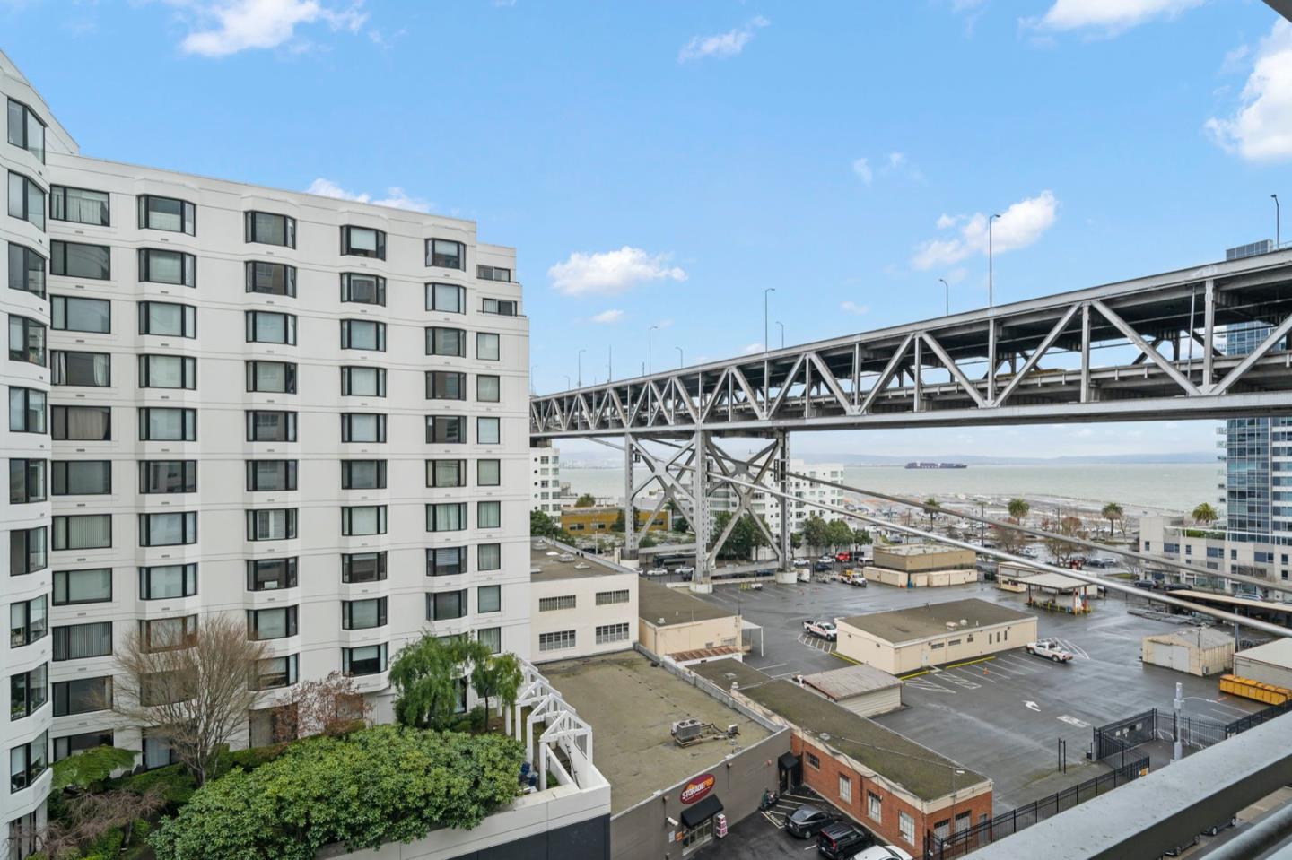 400 Beale ST 1007