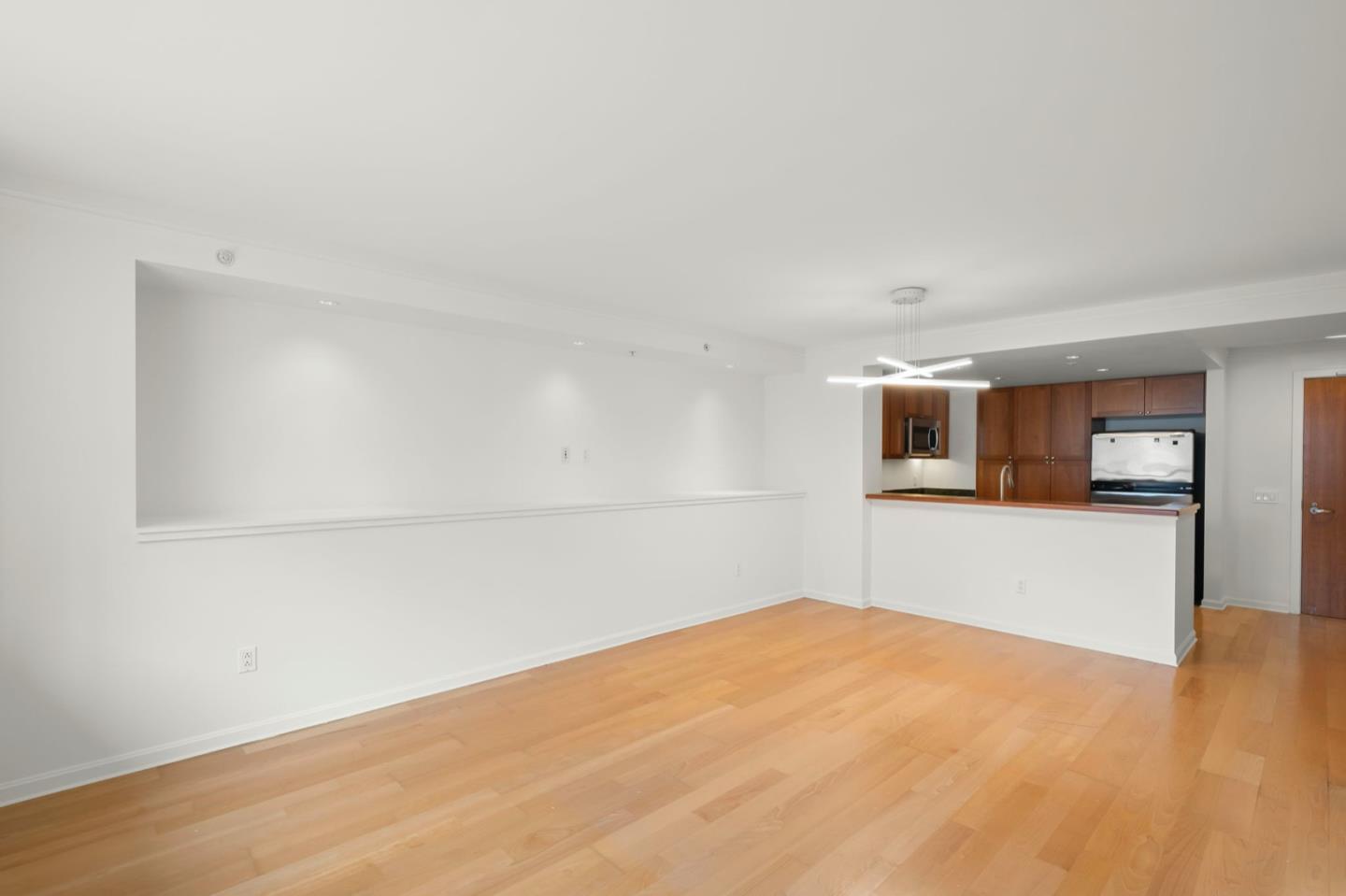 400 Beale ST 1007