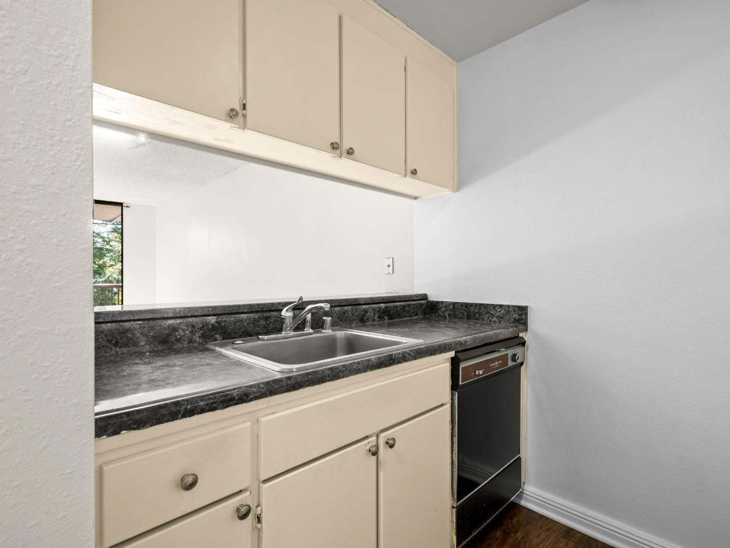 1334 Shelter Creek LN