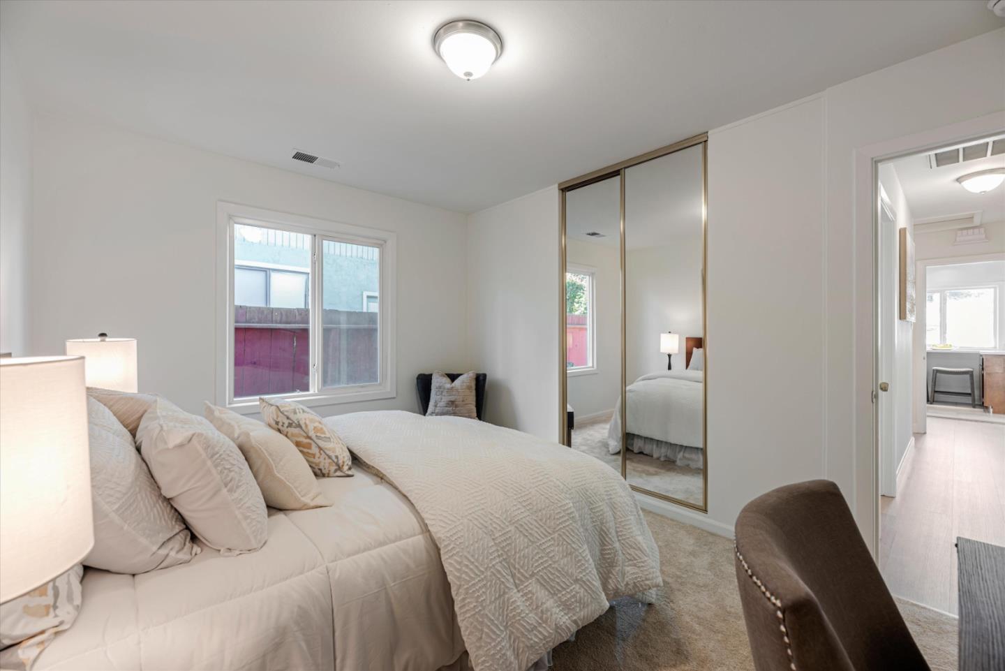 827 Byron DR