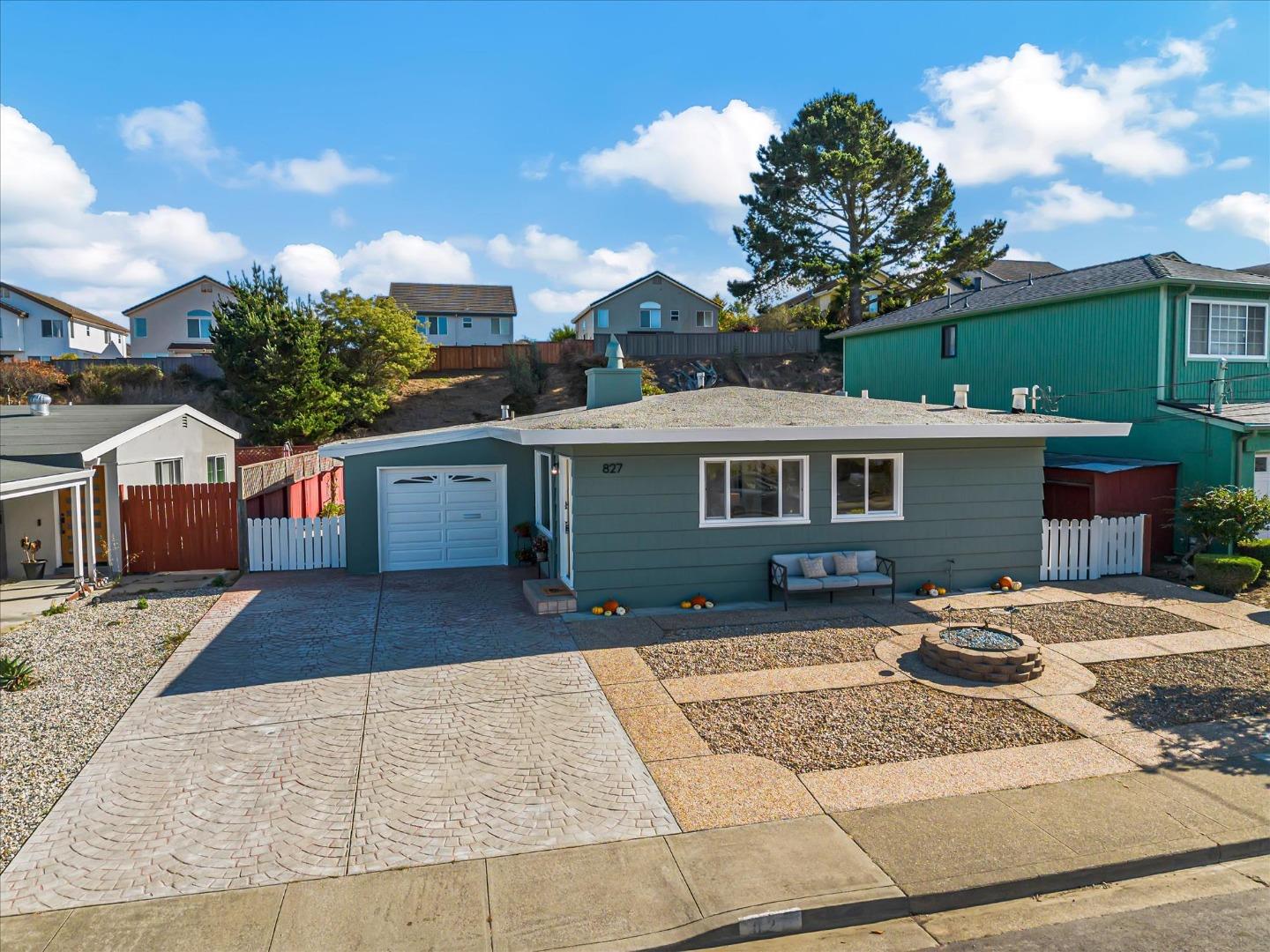 827 Byron DR