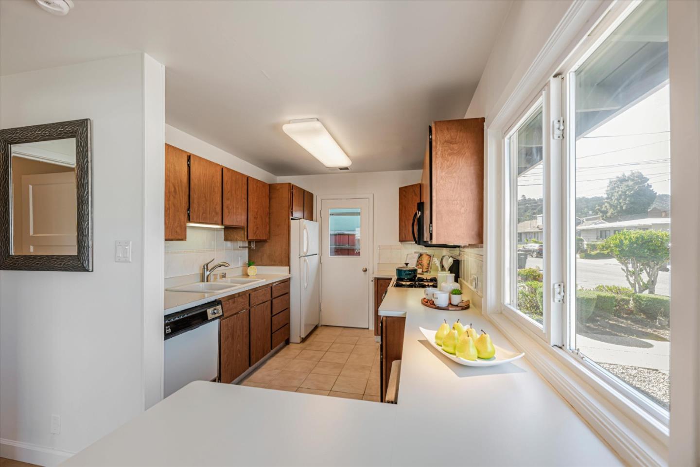 827 Byron DR