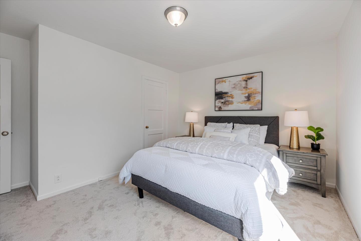 827 Byron DR