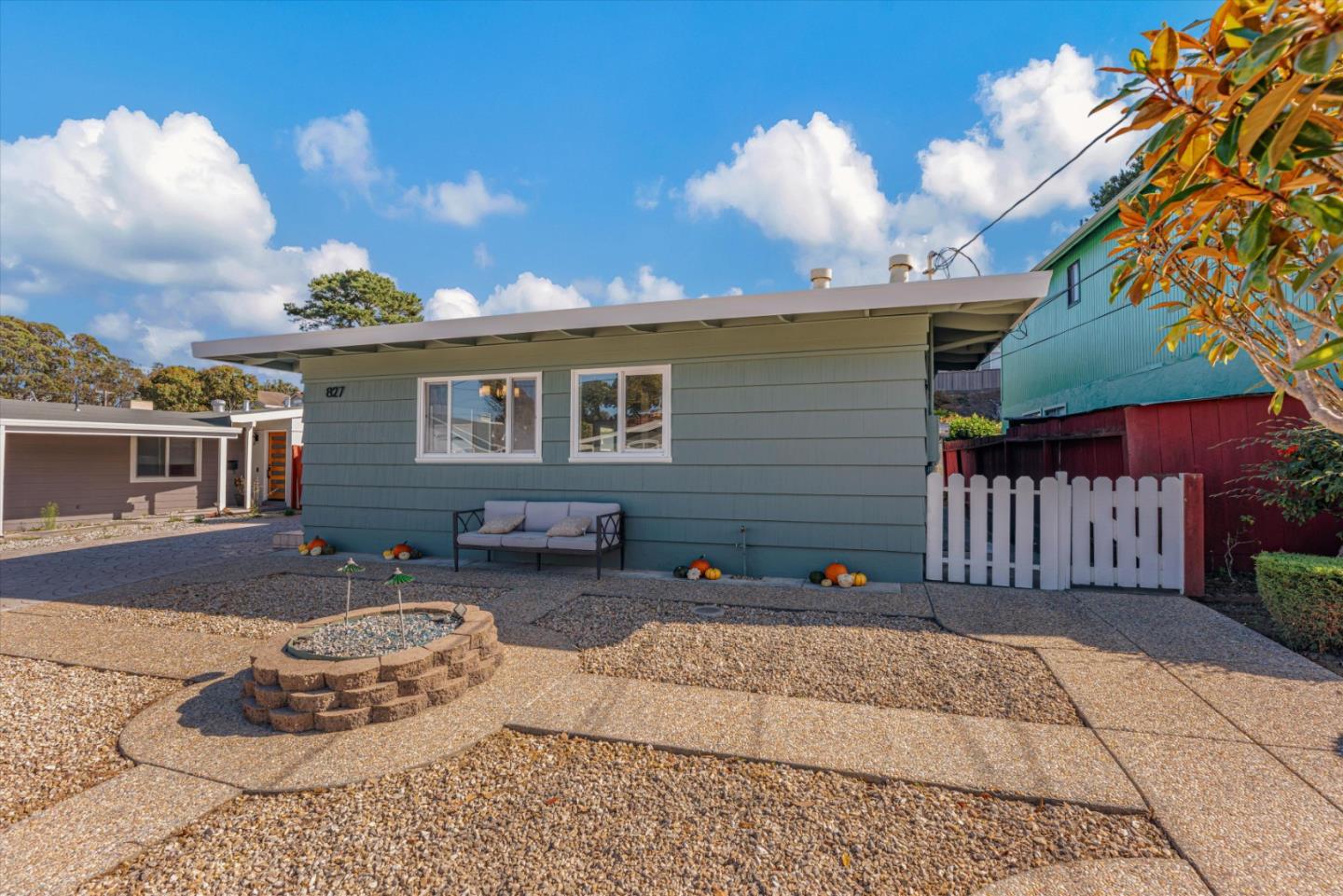 827 Byron DR