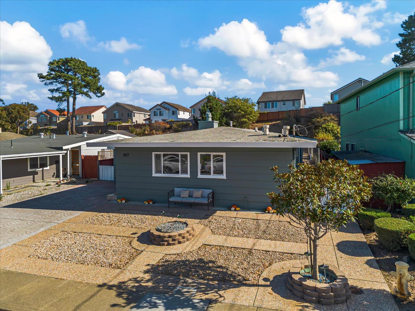 827 Byron DR