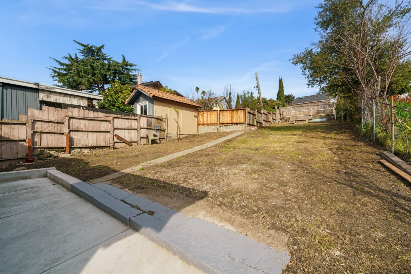 2523 23rd AVE