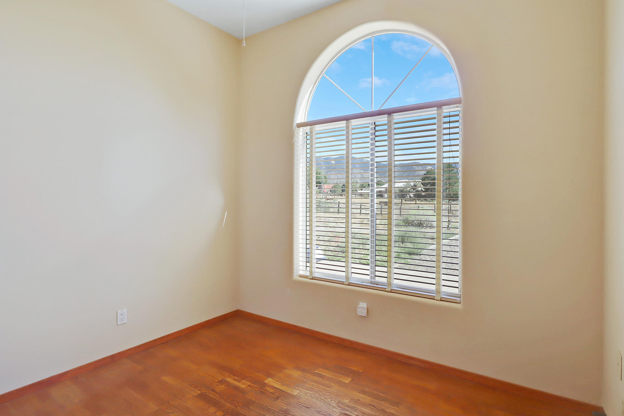 11316 San Rafael Avenue NE