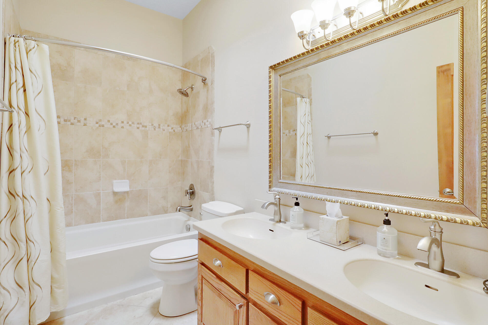 11316 San Rafael Avenue NE