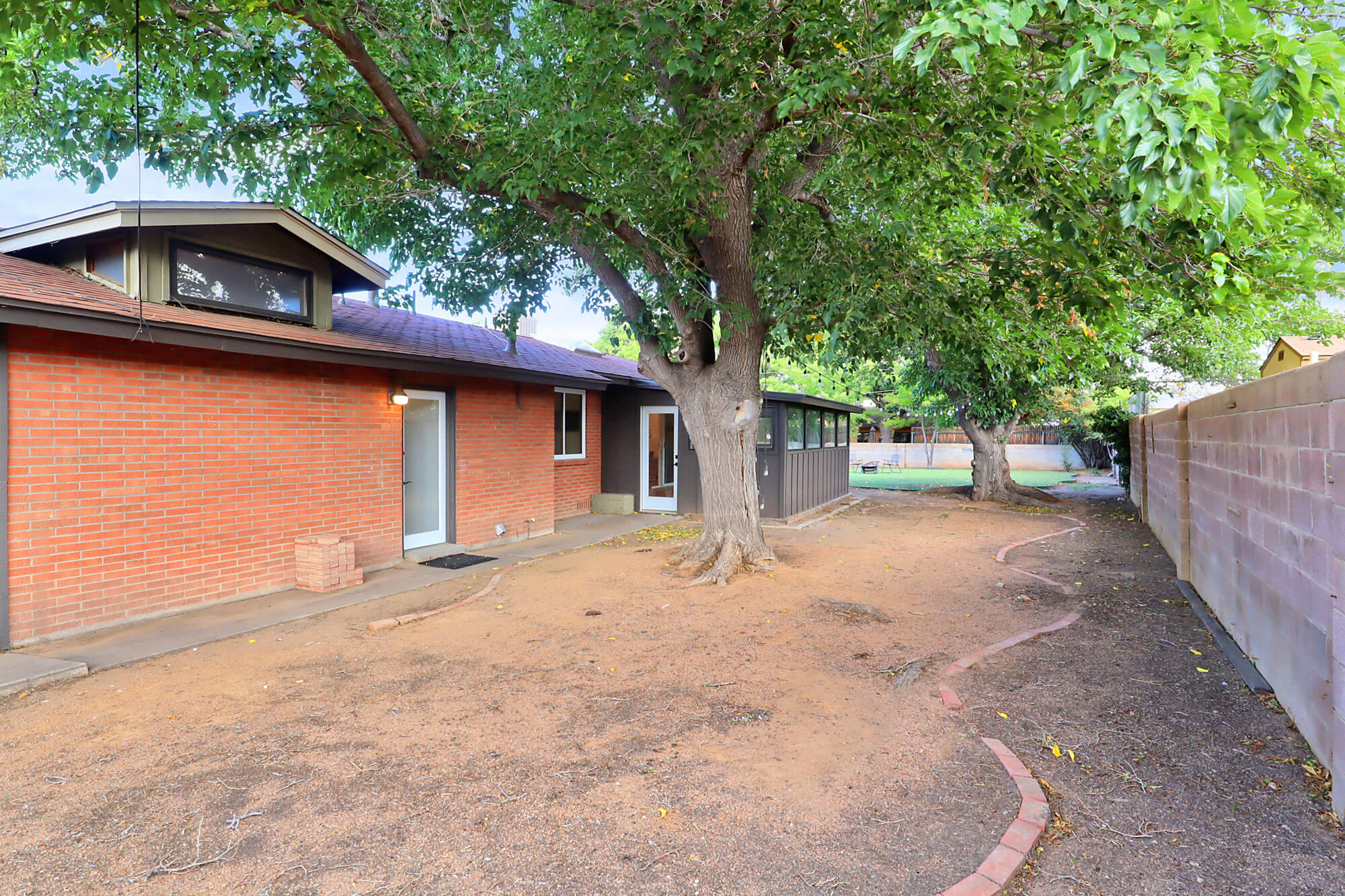 3130 Carolina Street NE