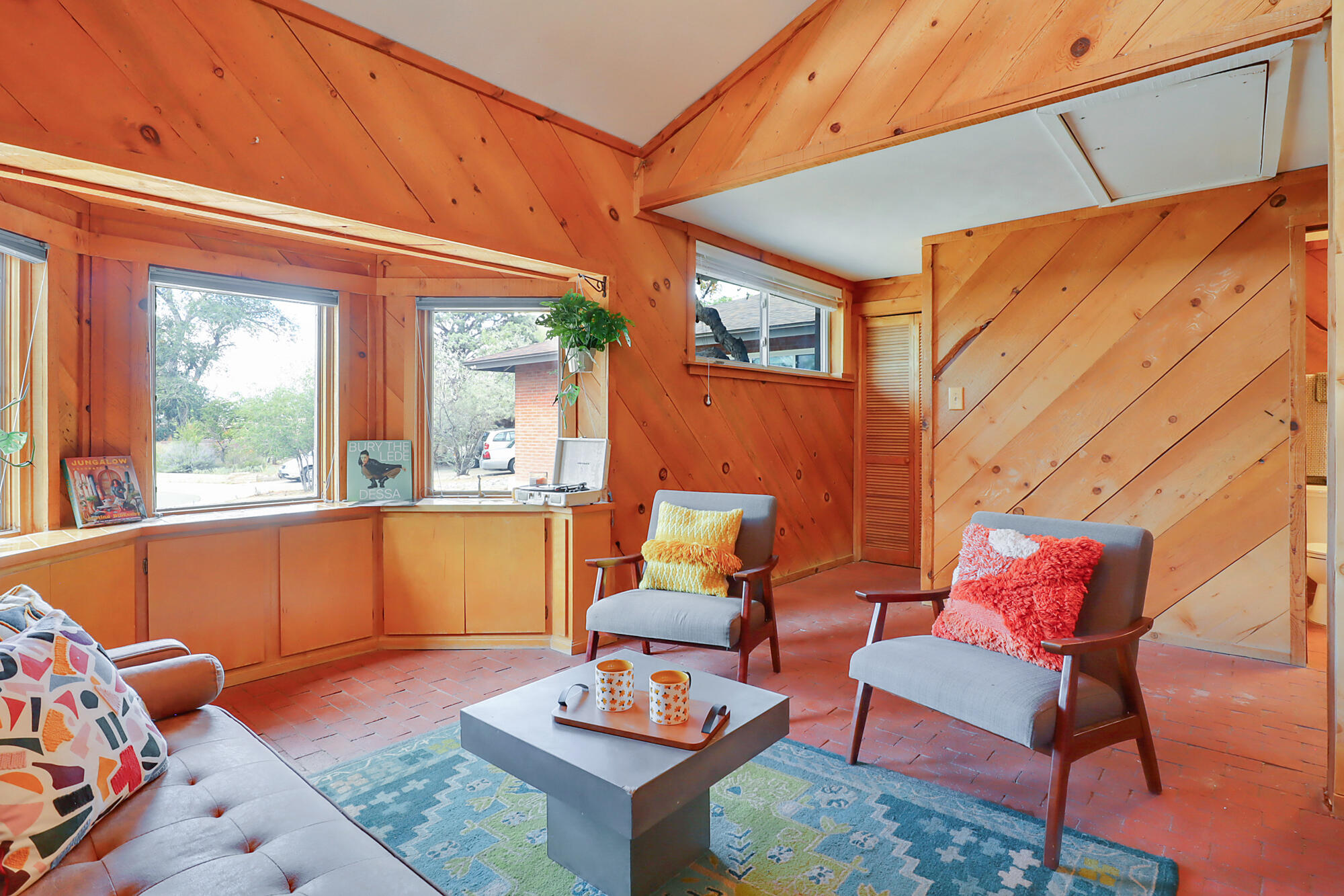 3130 Carolina Street NE