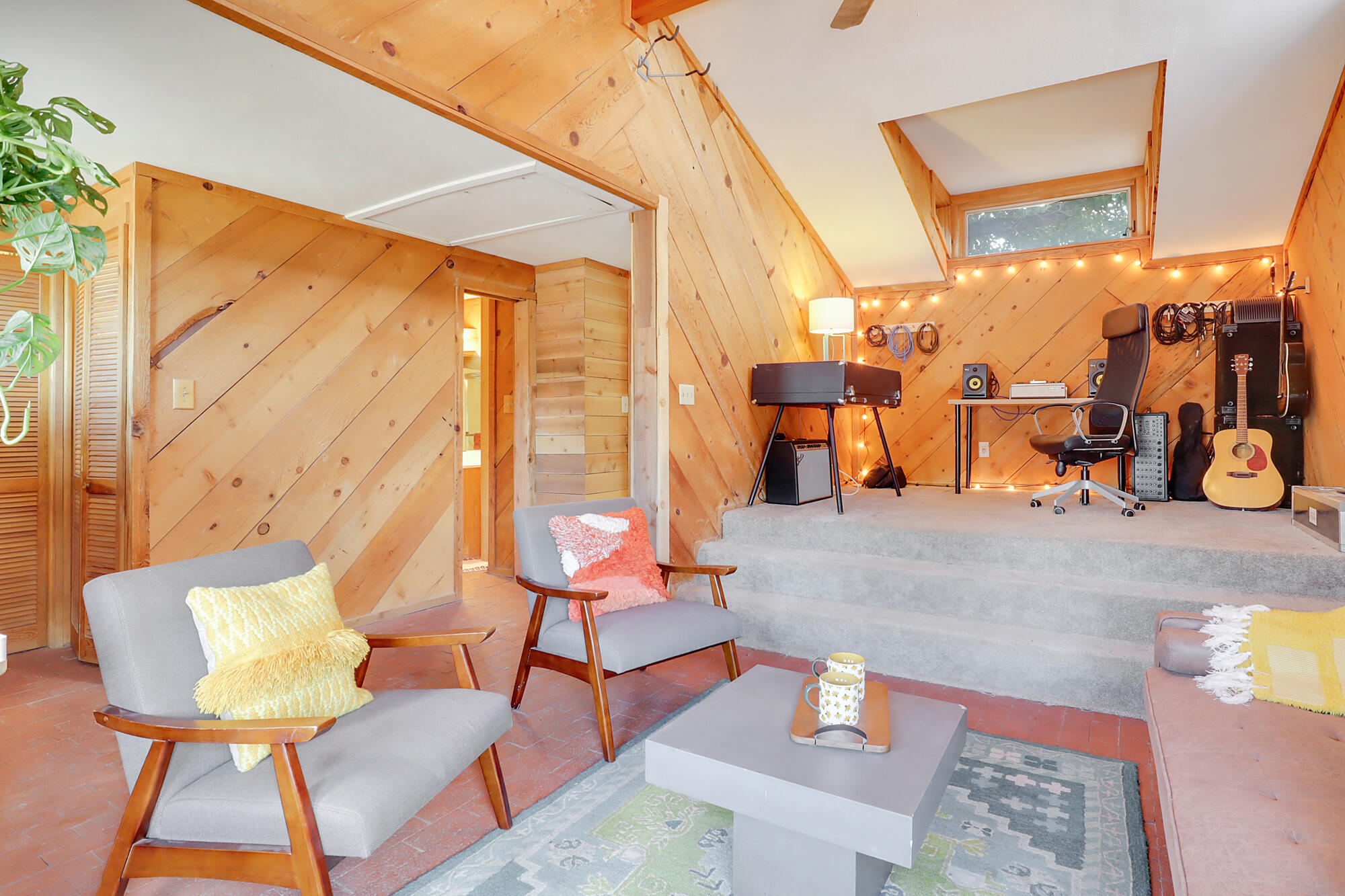 3130 Carolina Street NE