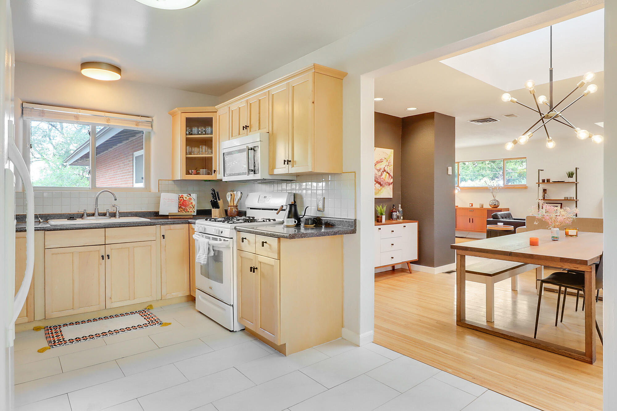 3130 Carolina Street NE