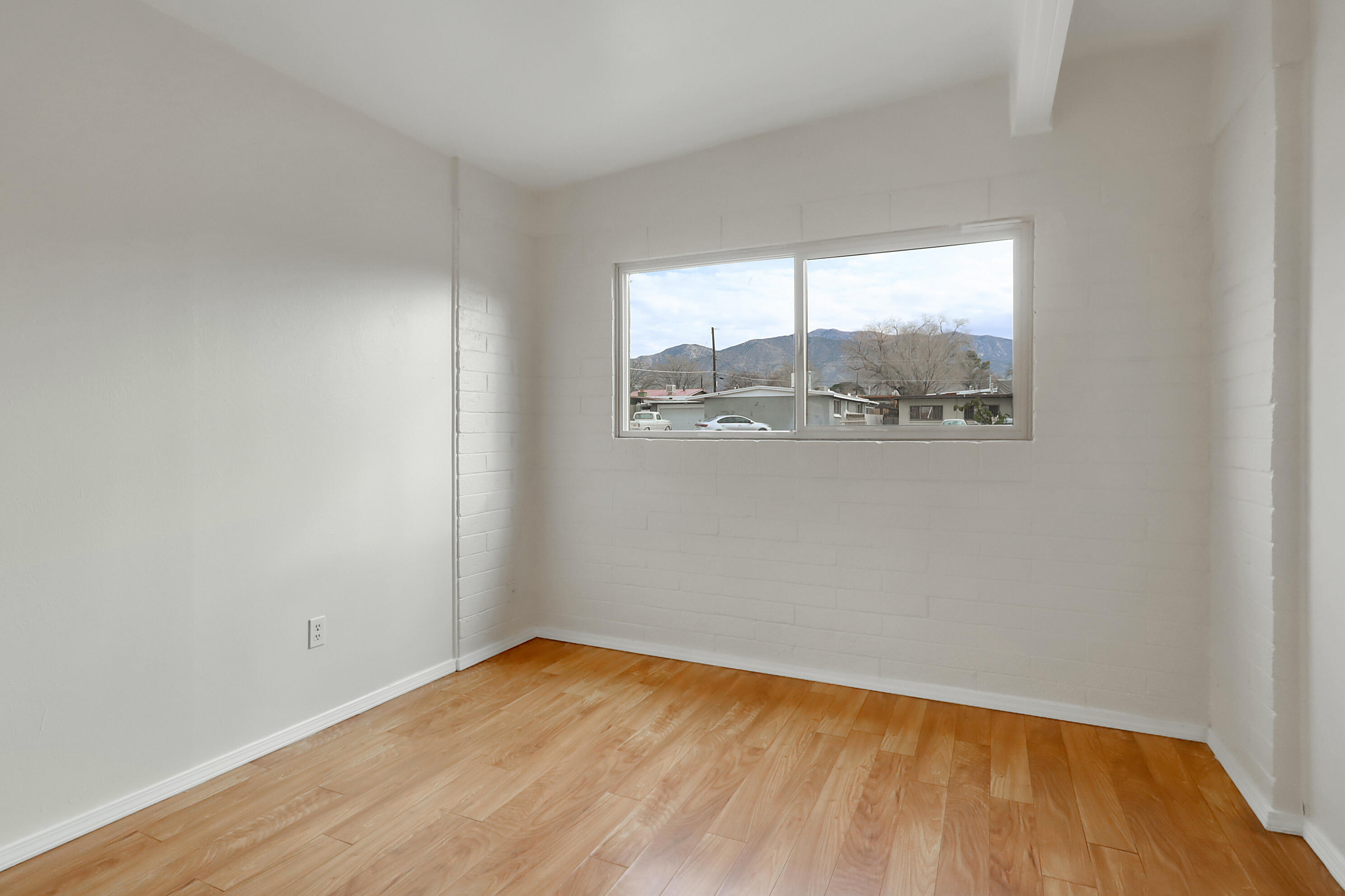 1821 Carol Street NE