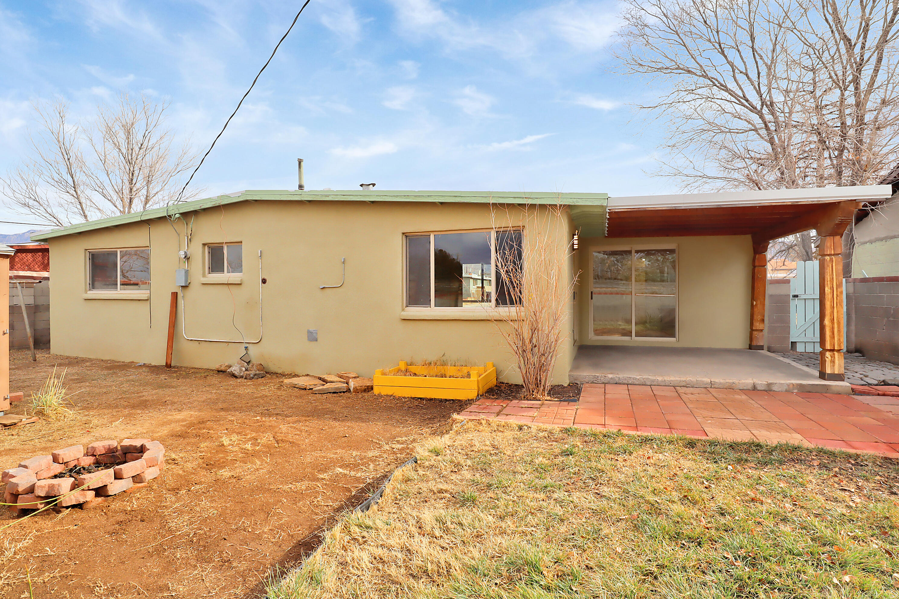 1821 Carol Street NE