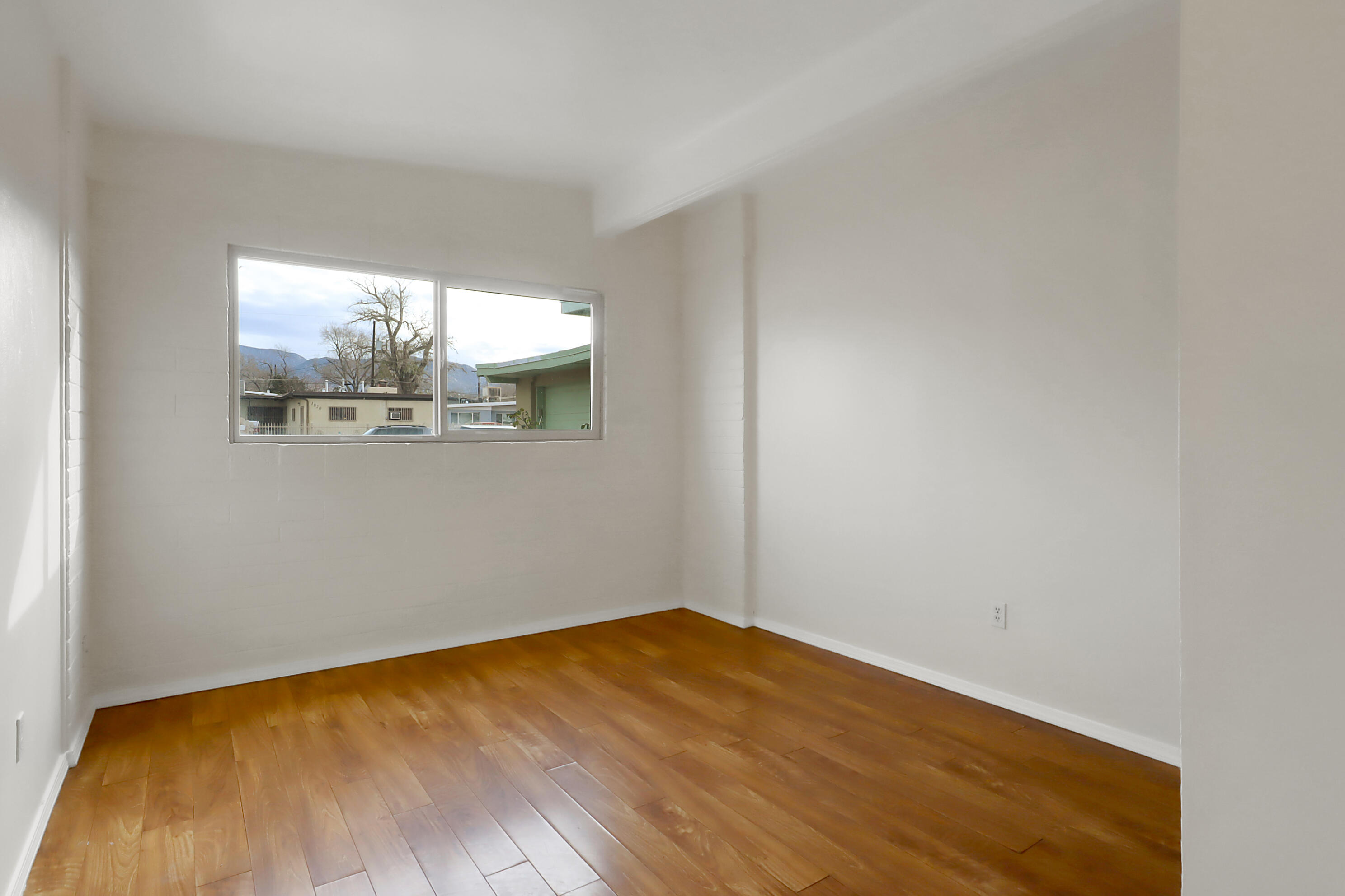 1821 Carol Street NE