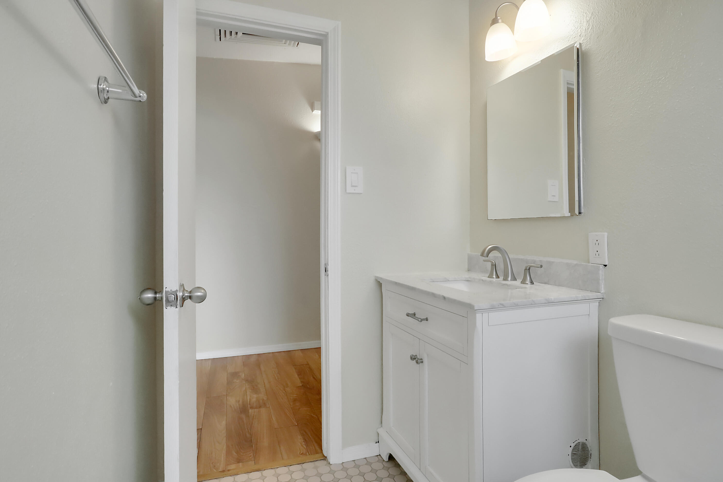 1821 Carol Street NE