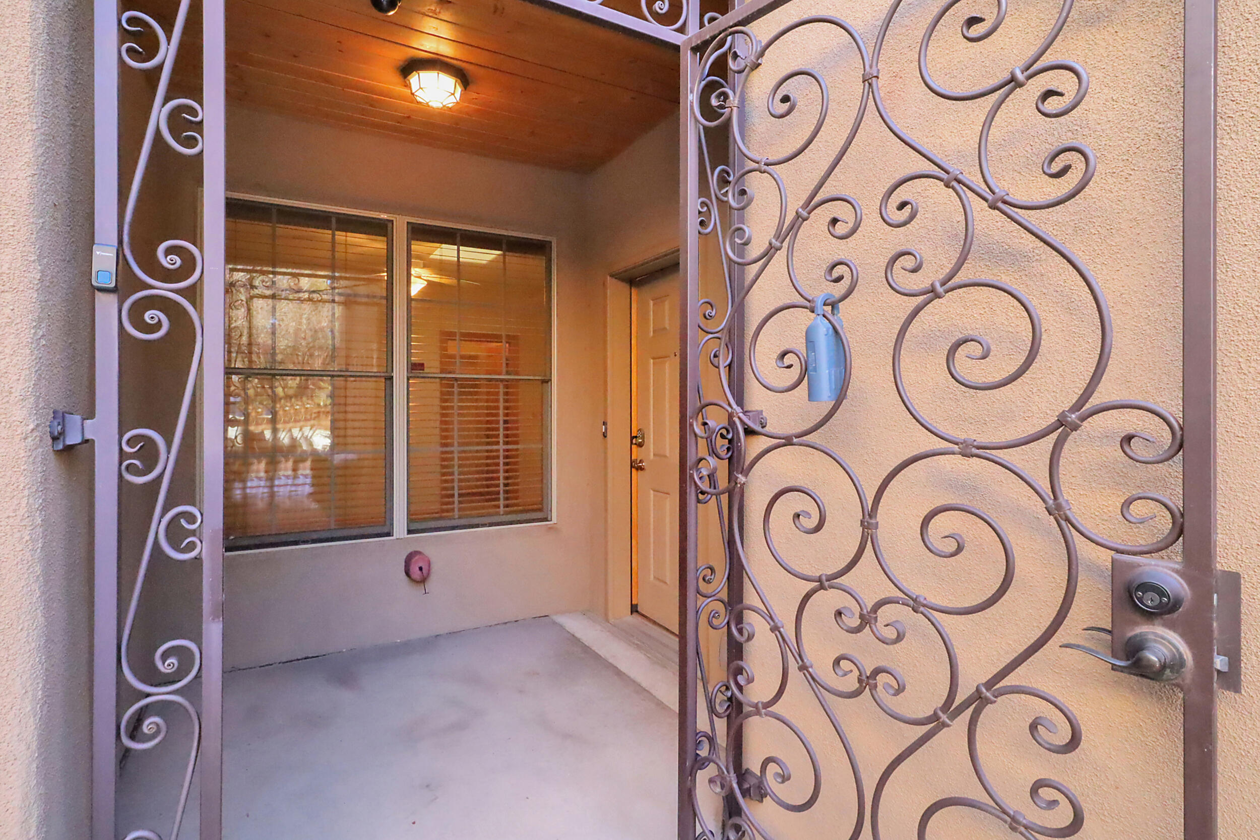 3747 Ridge Pointe Loop NE