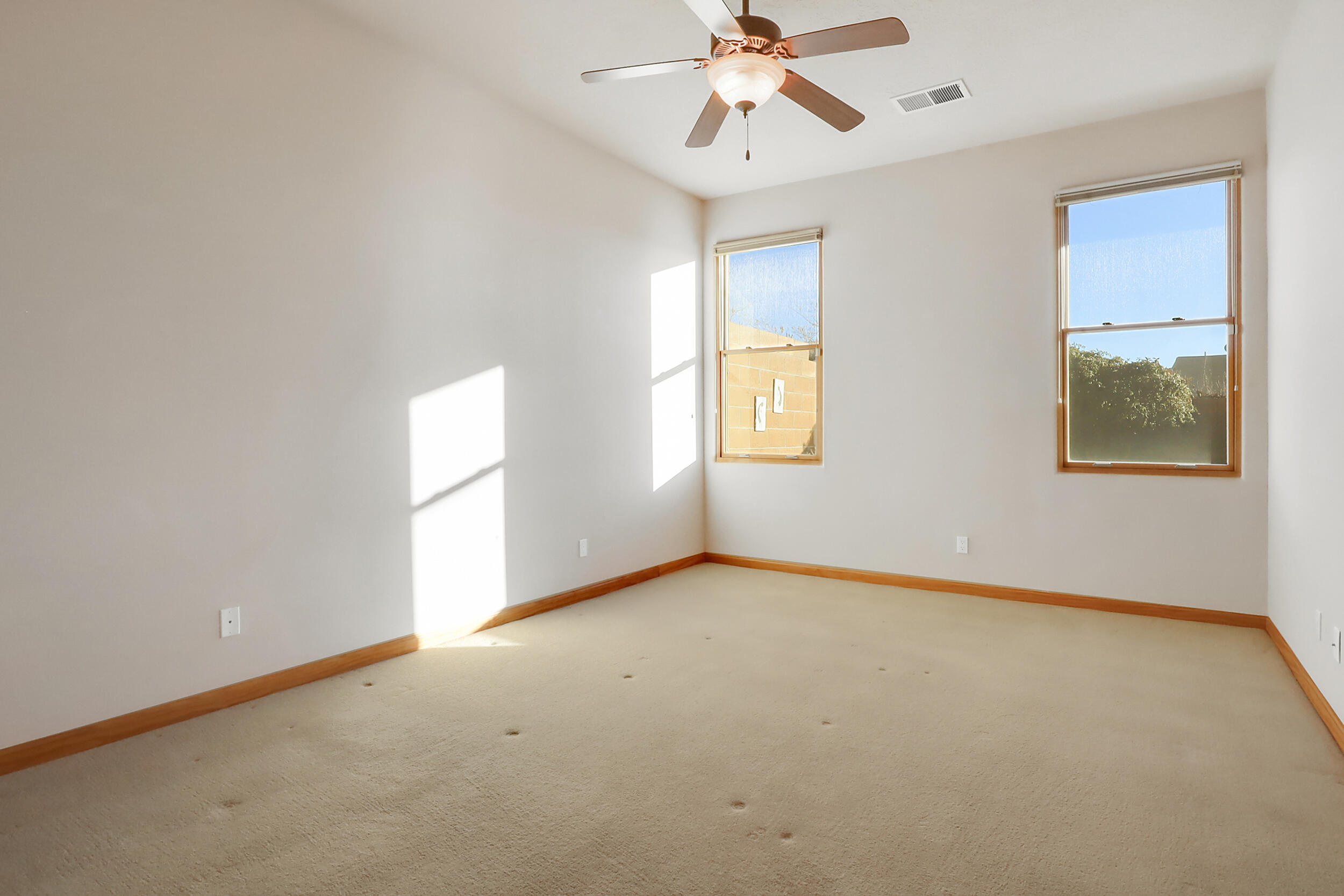 3747 Ridge Pointe Loop NE