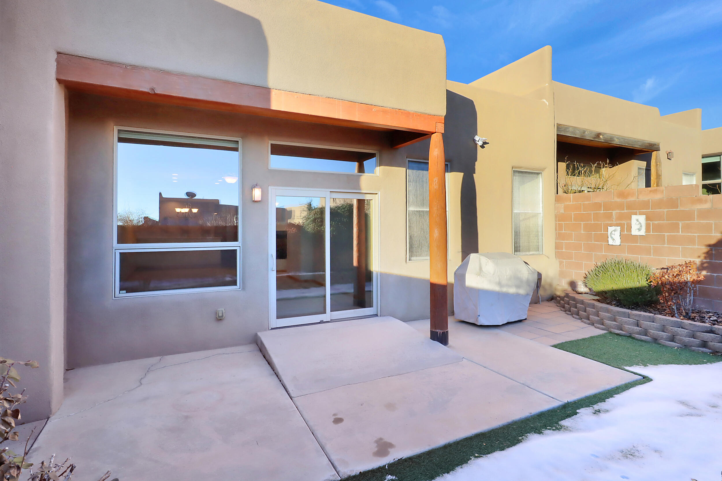 3747 Ridge Pointe Loop NE