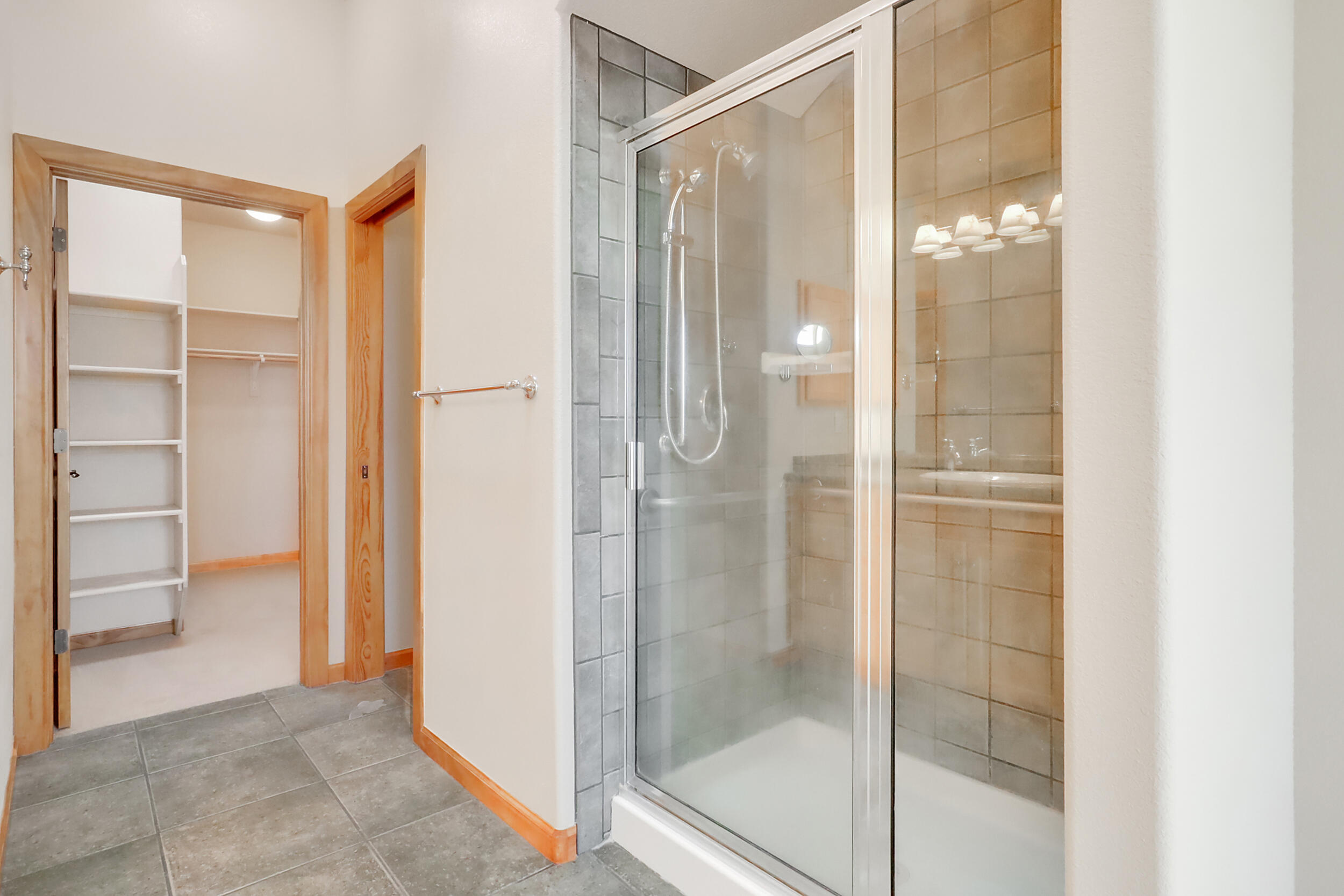 3747 Ridge Pointe Loop NE