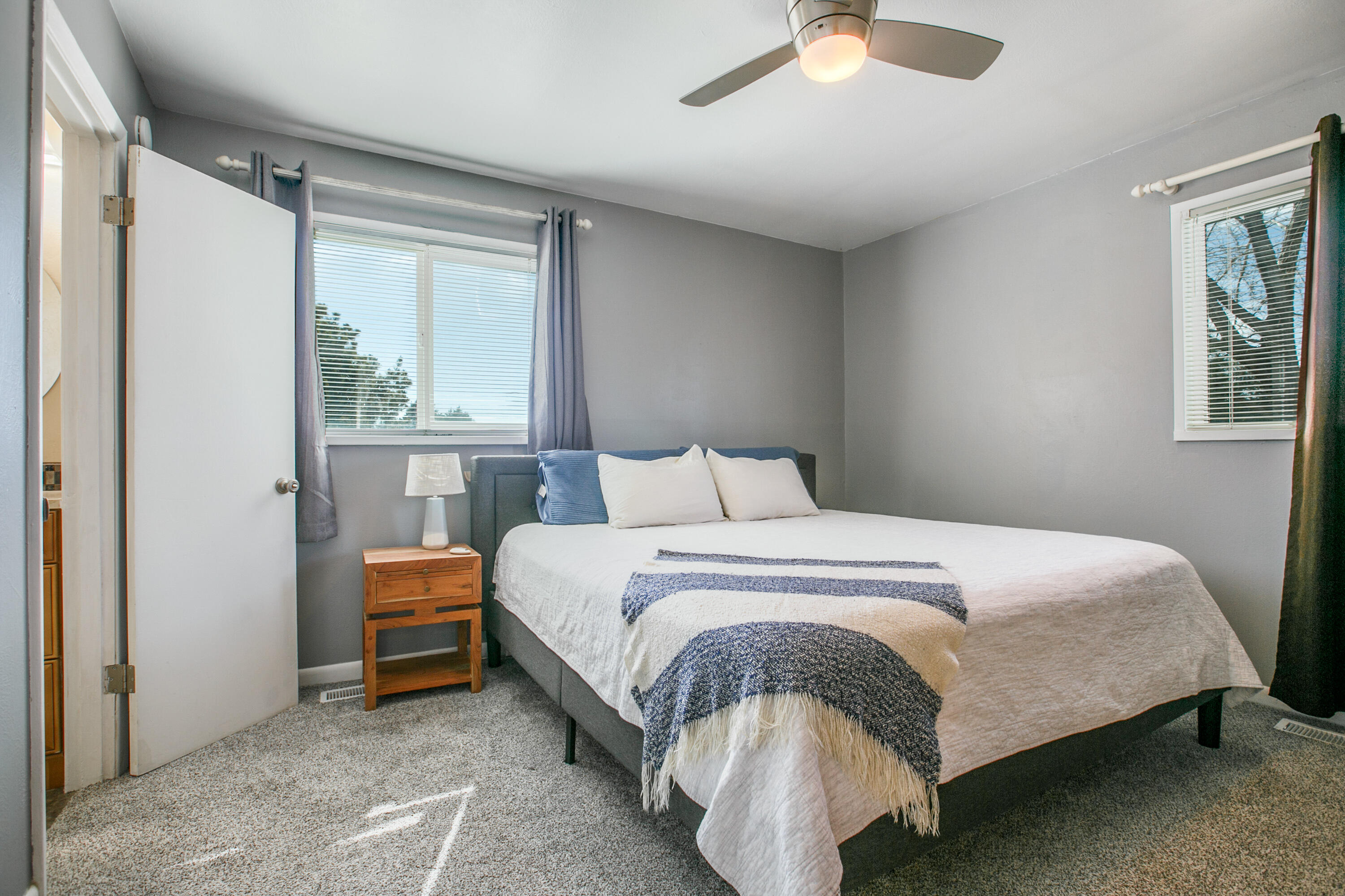 9425 Parsifal Place NE