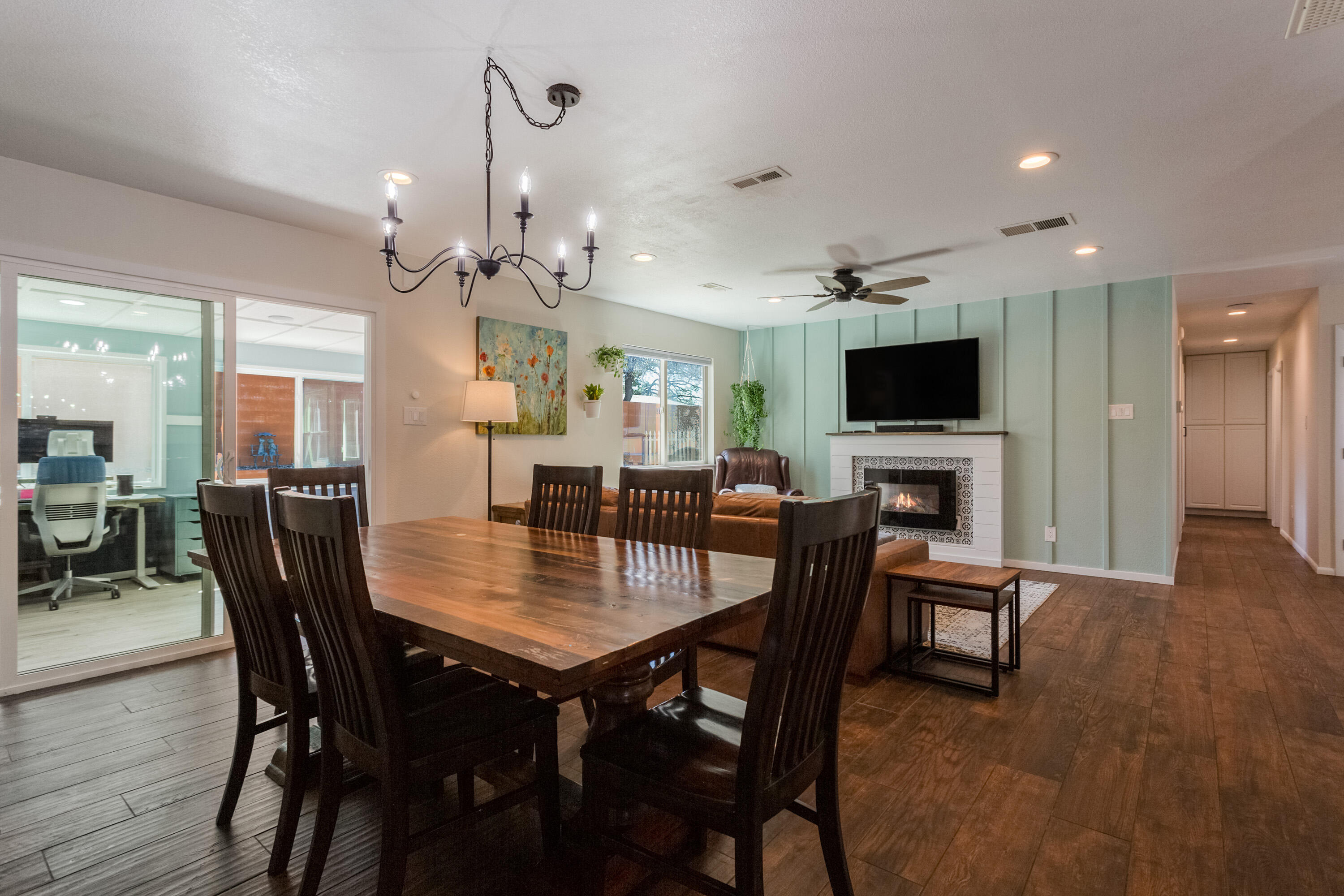 9304 Lagrima De Oro Road NE