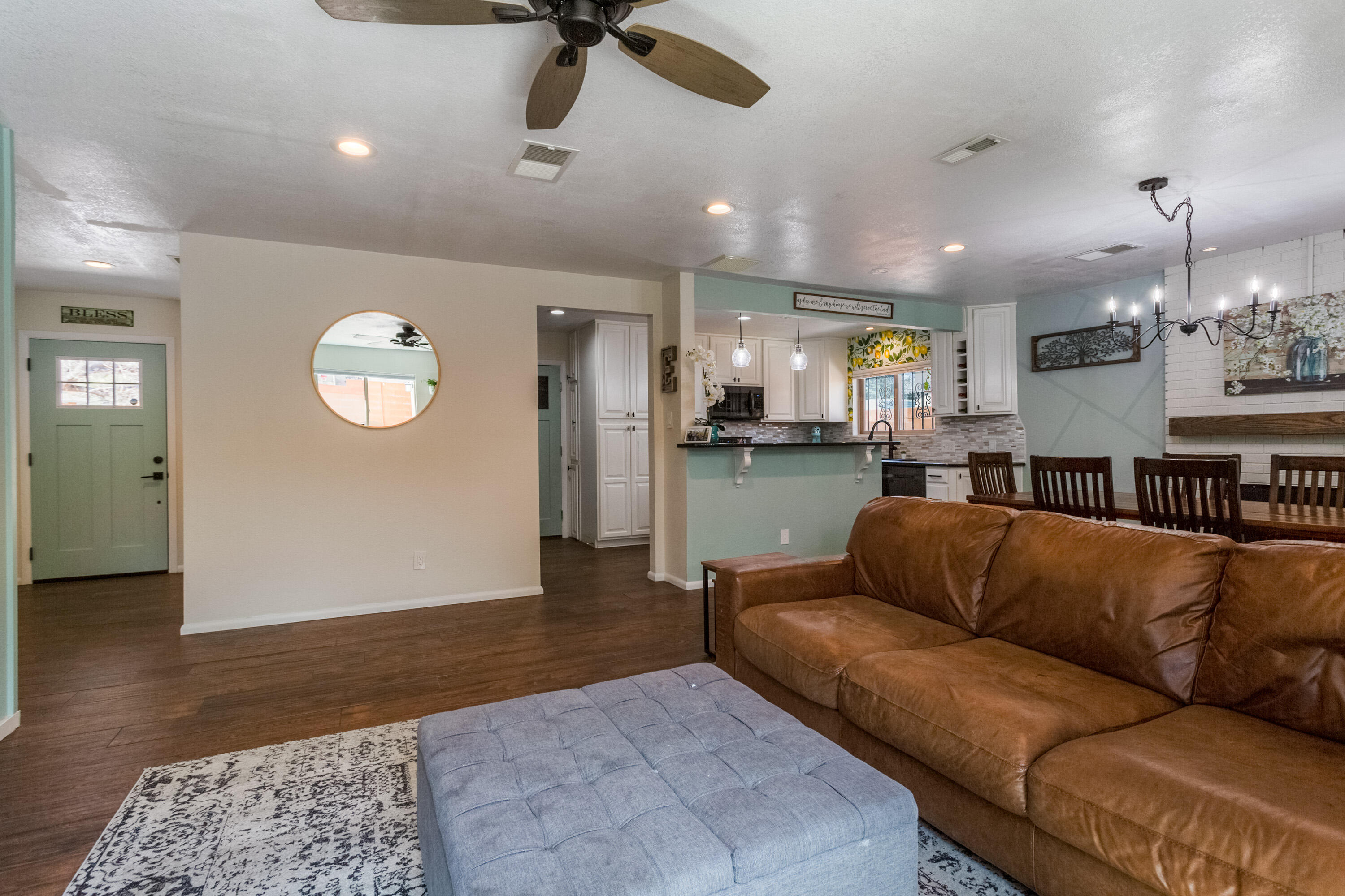 9304 Lagrima De Oro Road NE