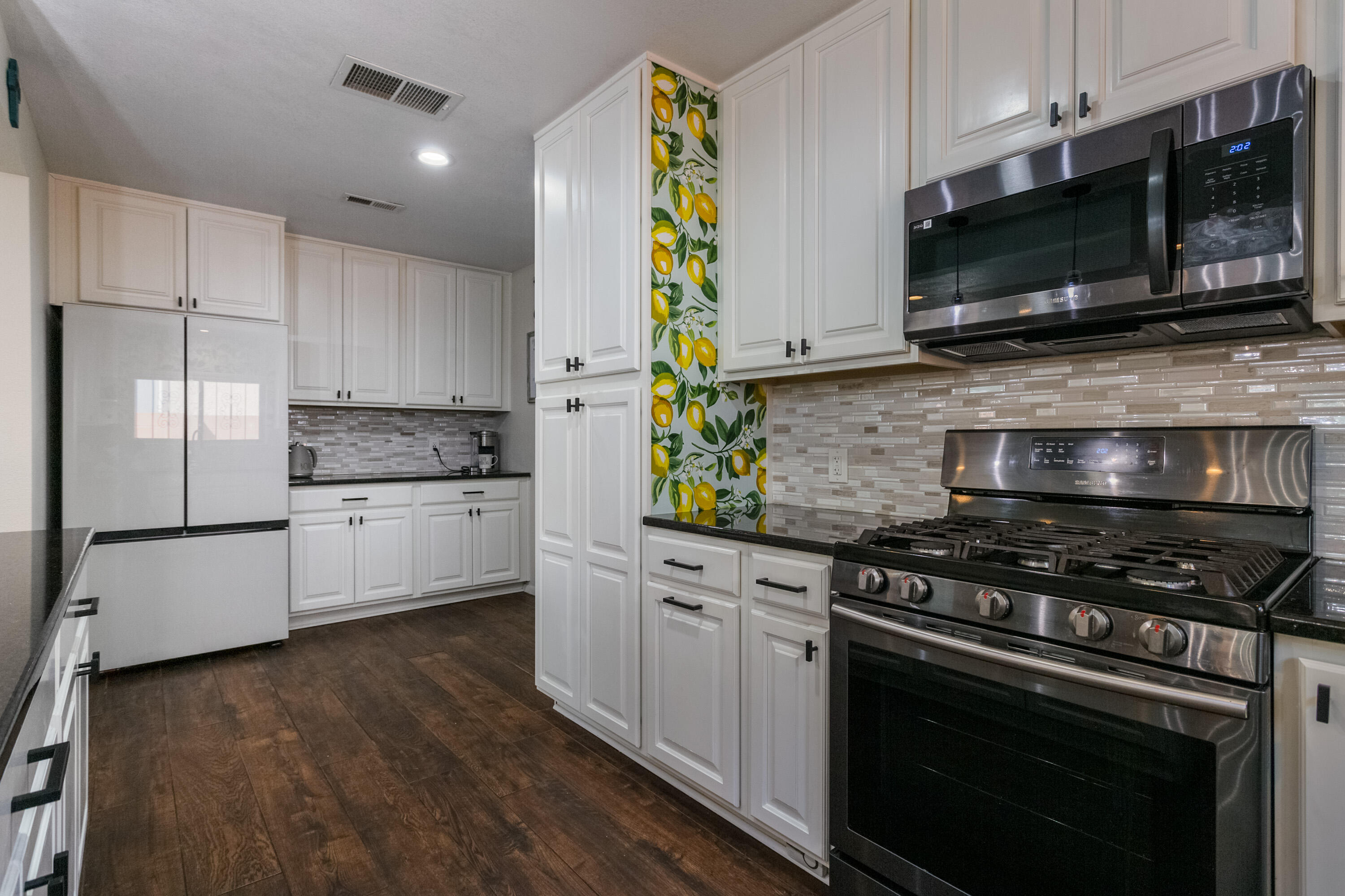 9304 Lagrima De Oro Road NE