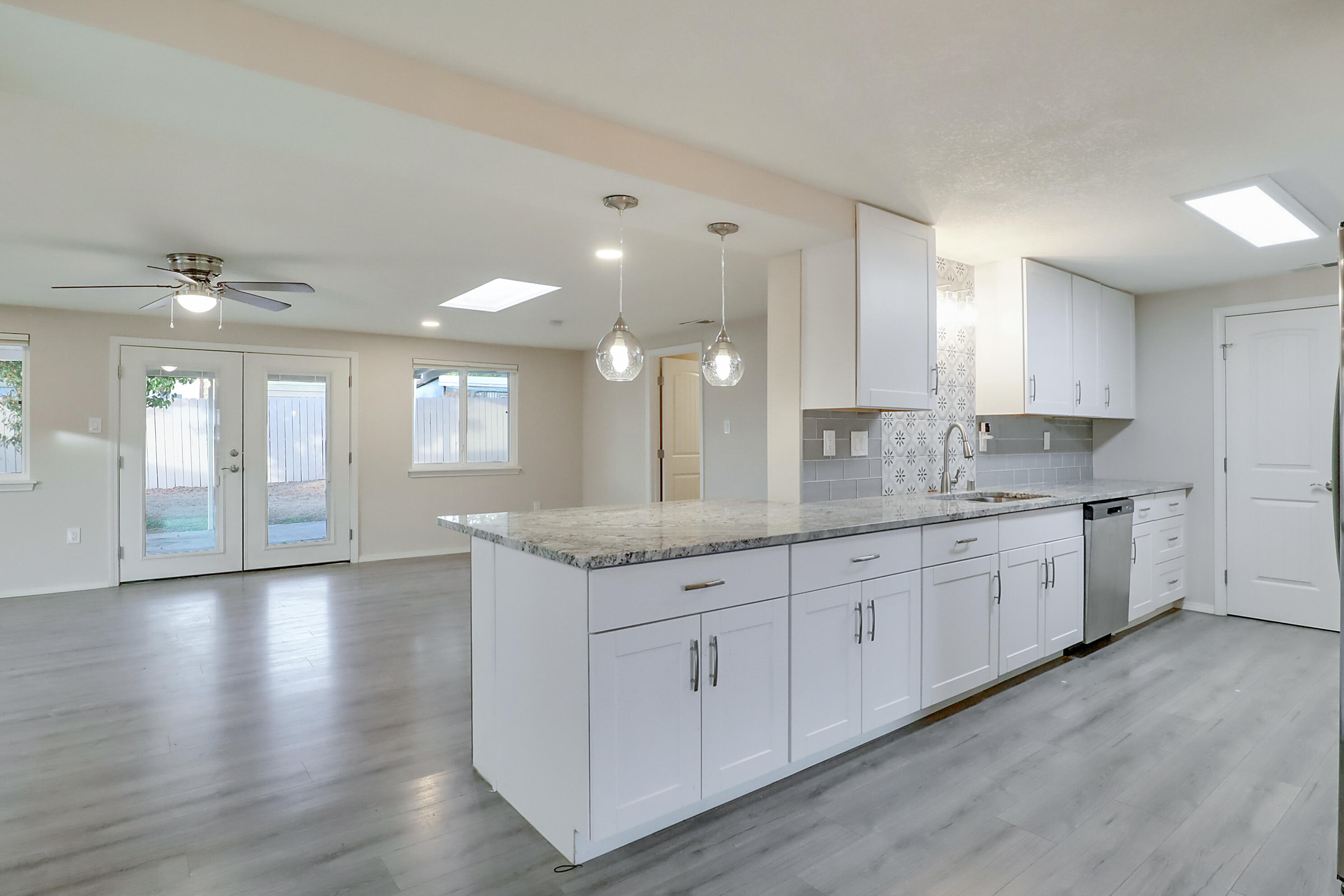 11521 Mahlon Avenue NE