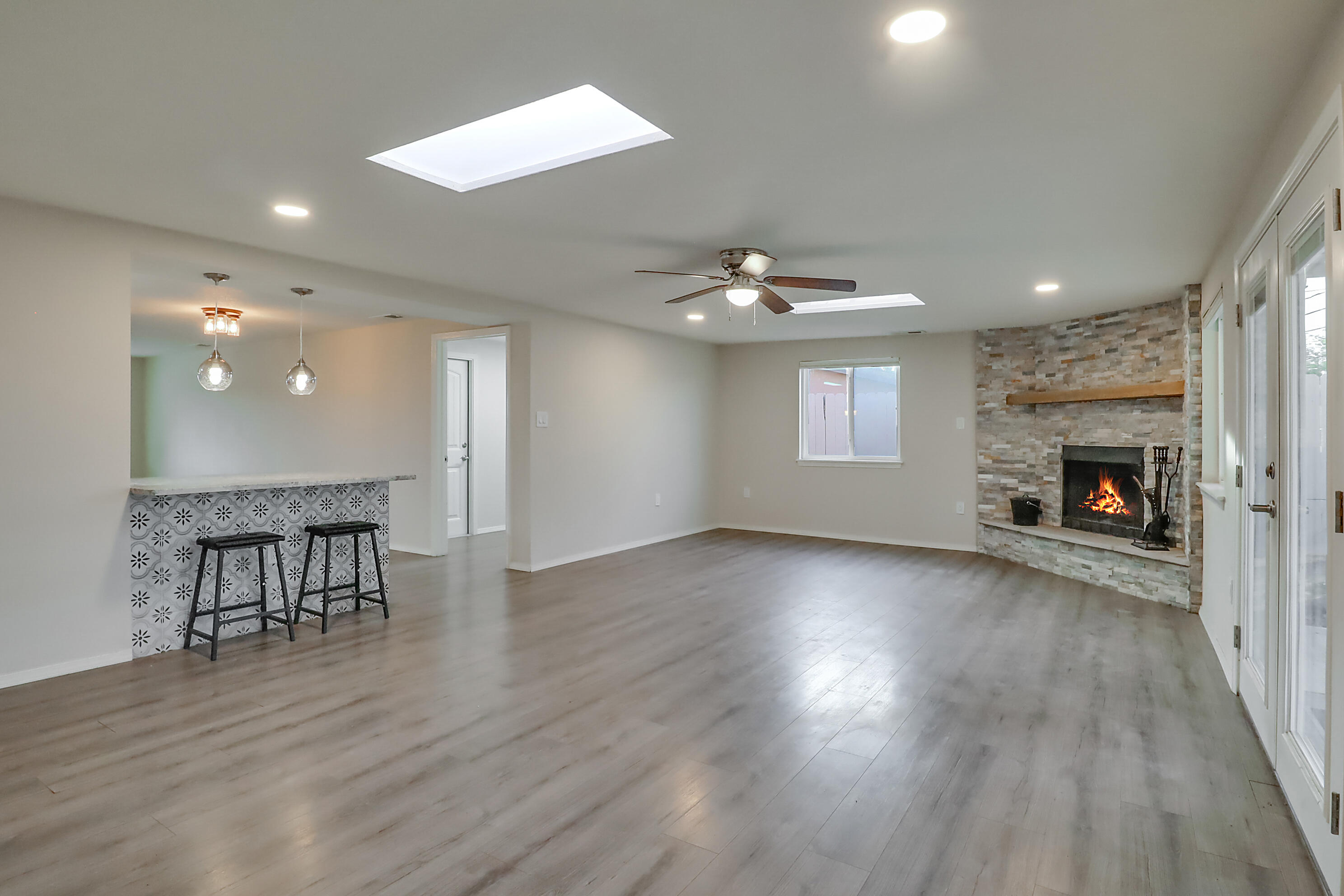 11521 Mahlon Avenue NE