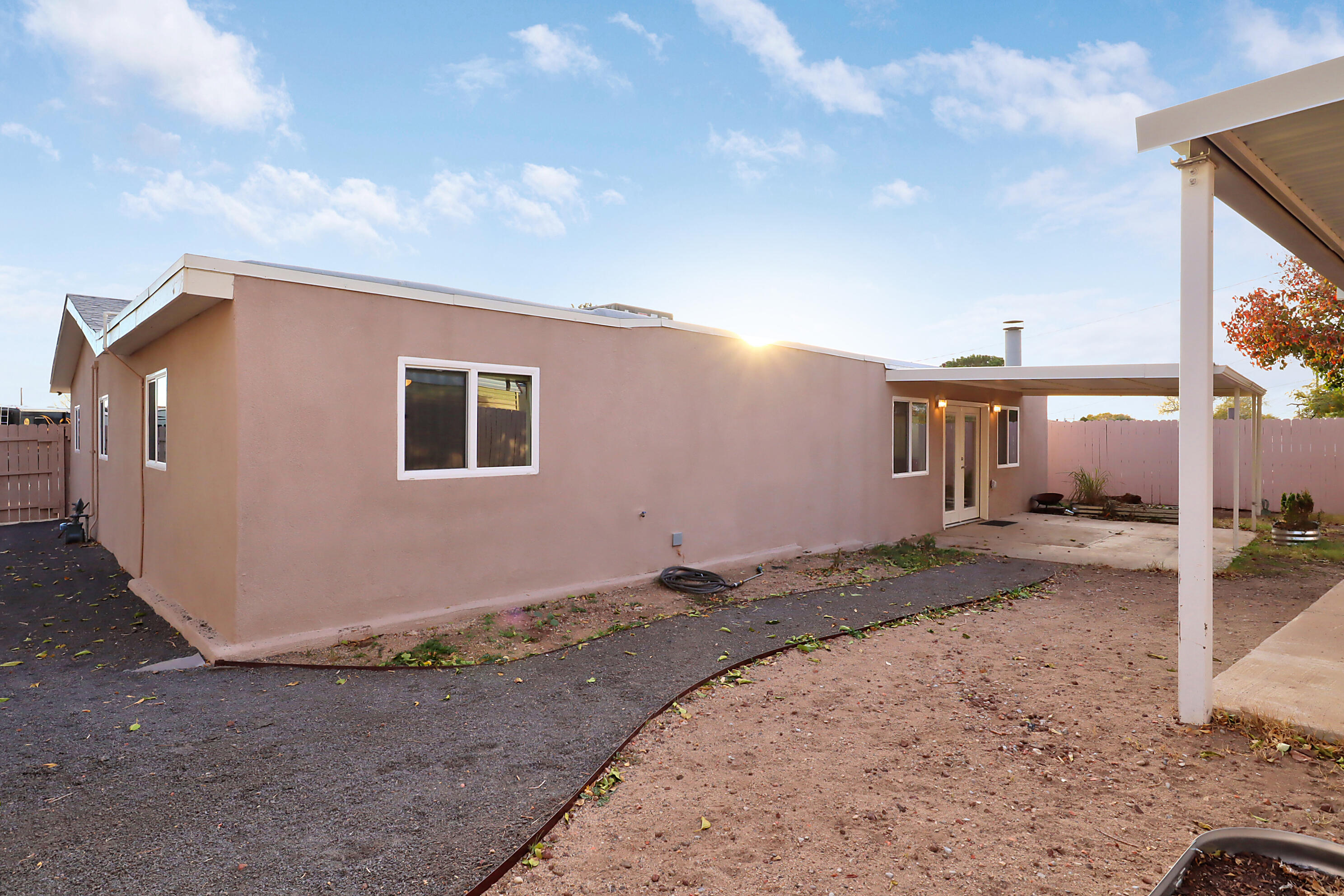 11521 Mahlon Avenue NE