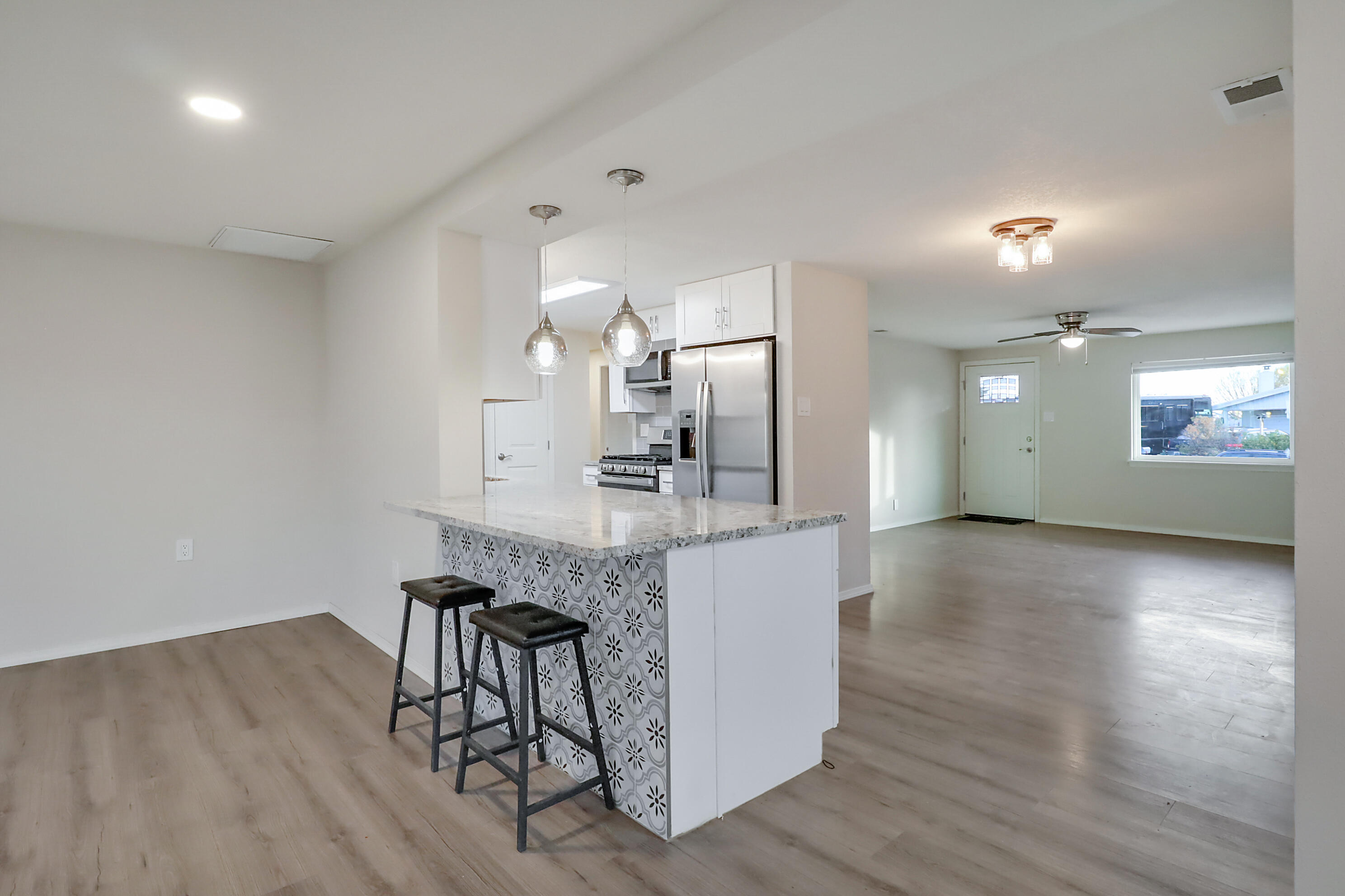 11521 Mahlon Avenue NE