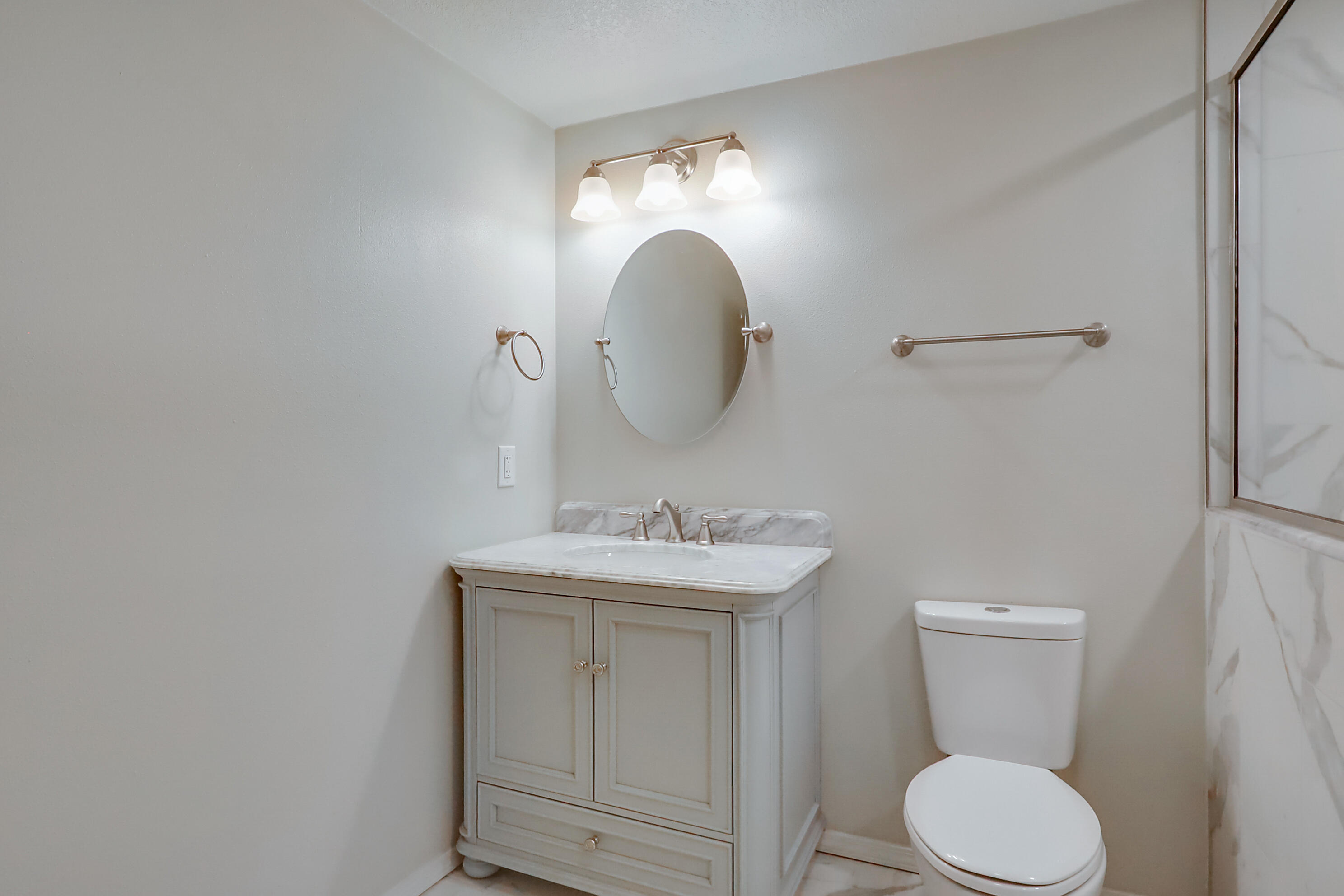 11521 Mahlon Avenue NE