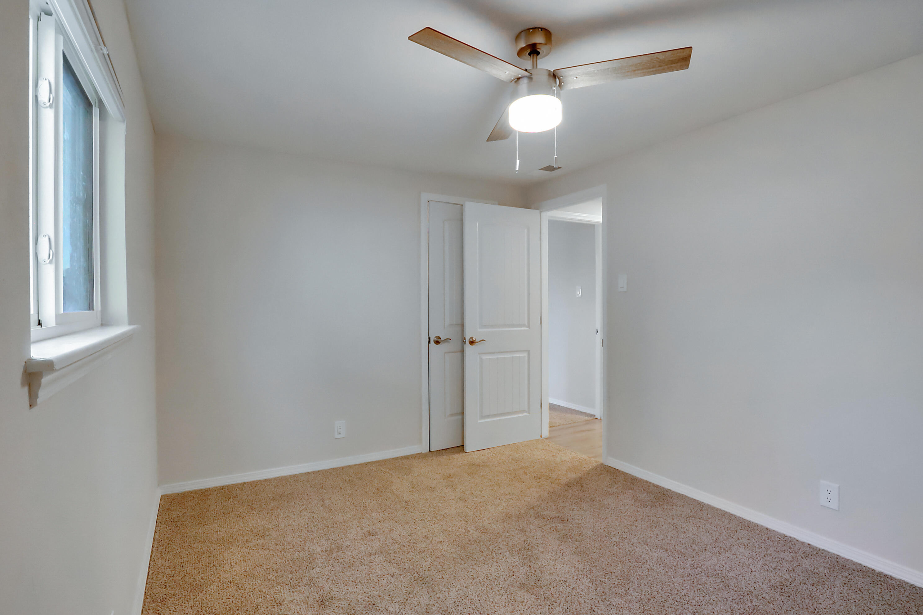 11521 Mahlon Avenue NE