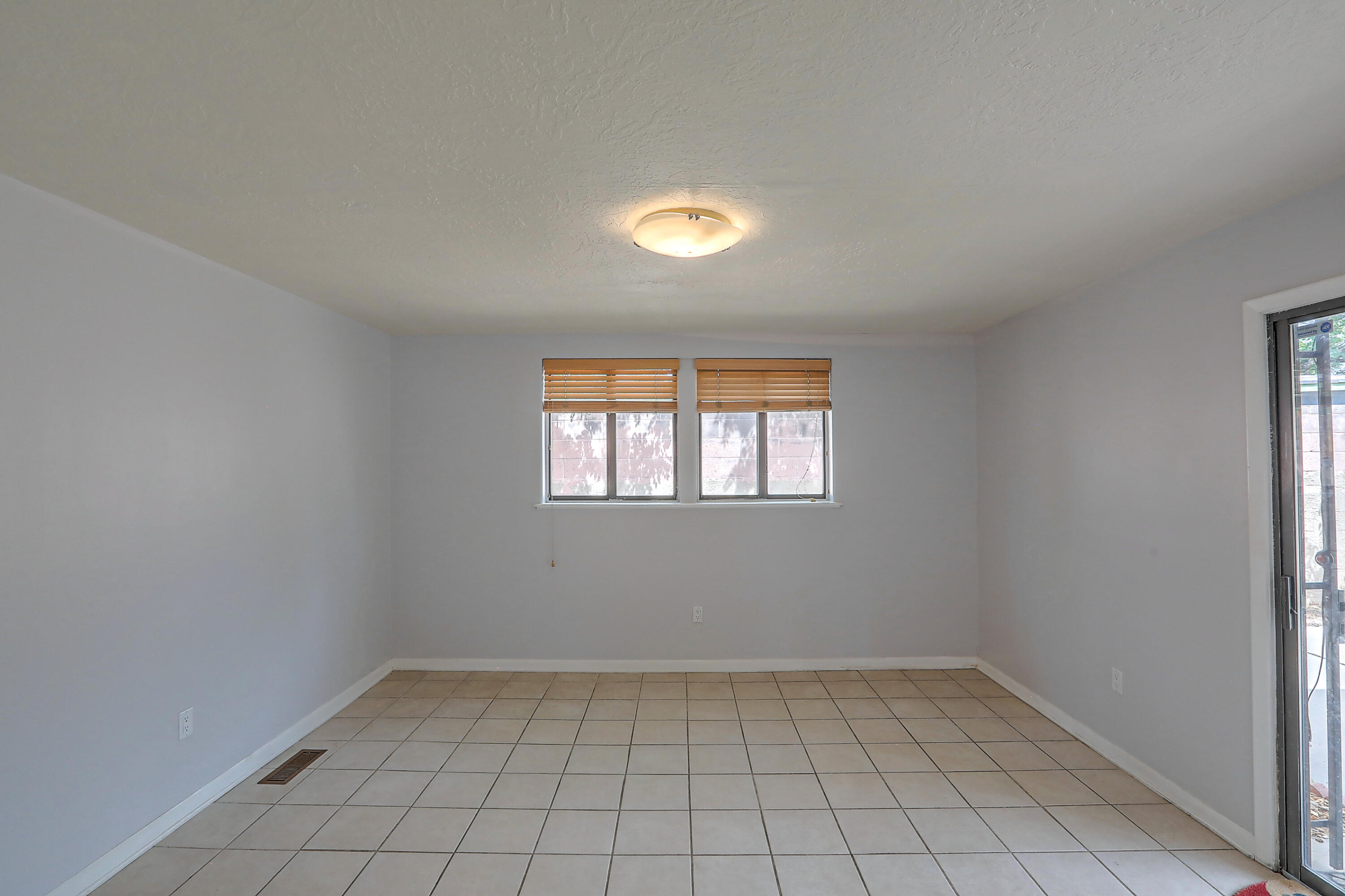 1013 Quincy Street SE