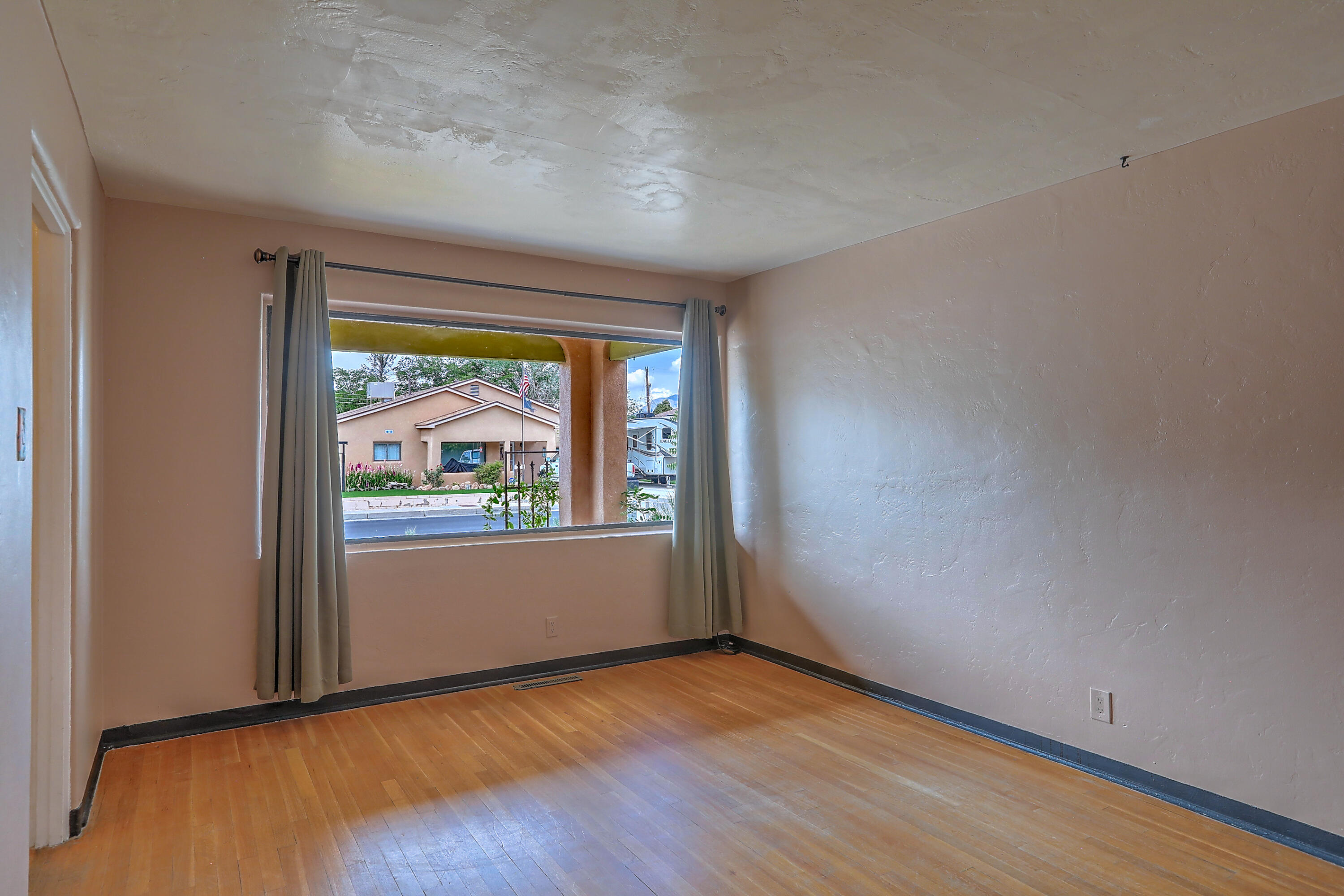 1013 Quincy Street SE