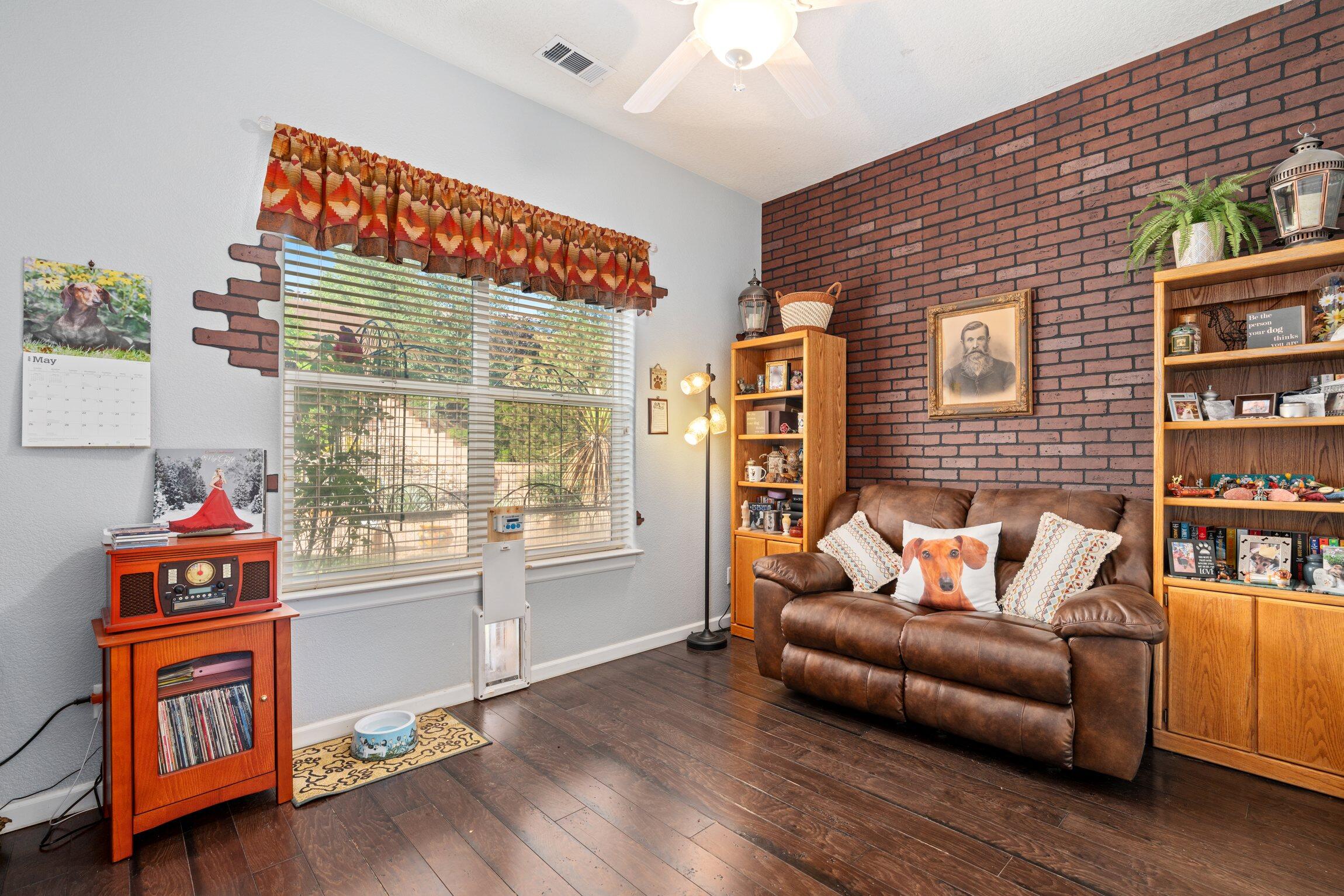 3715 Linda Vista Avenue