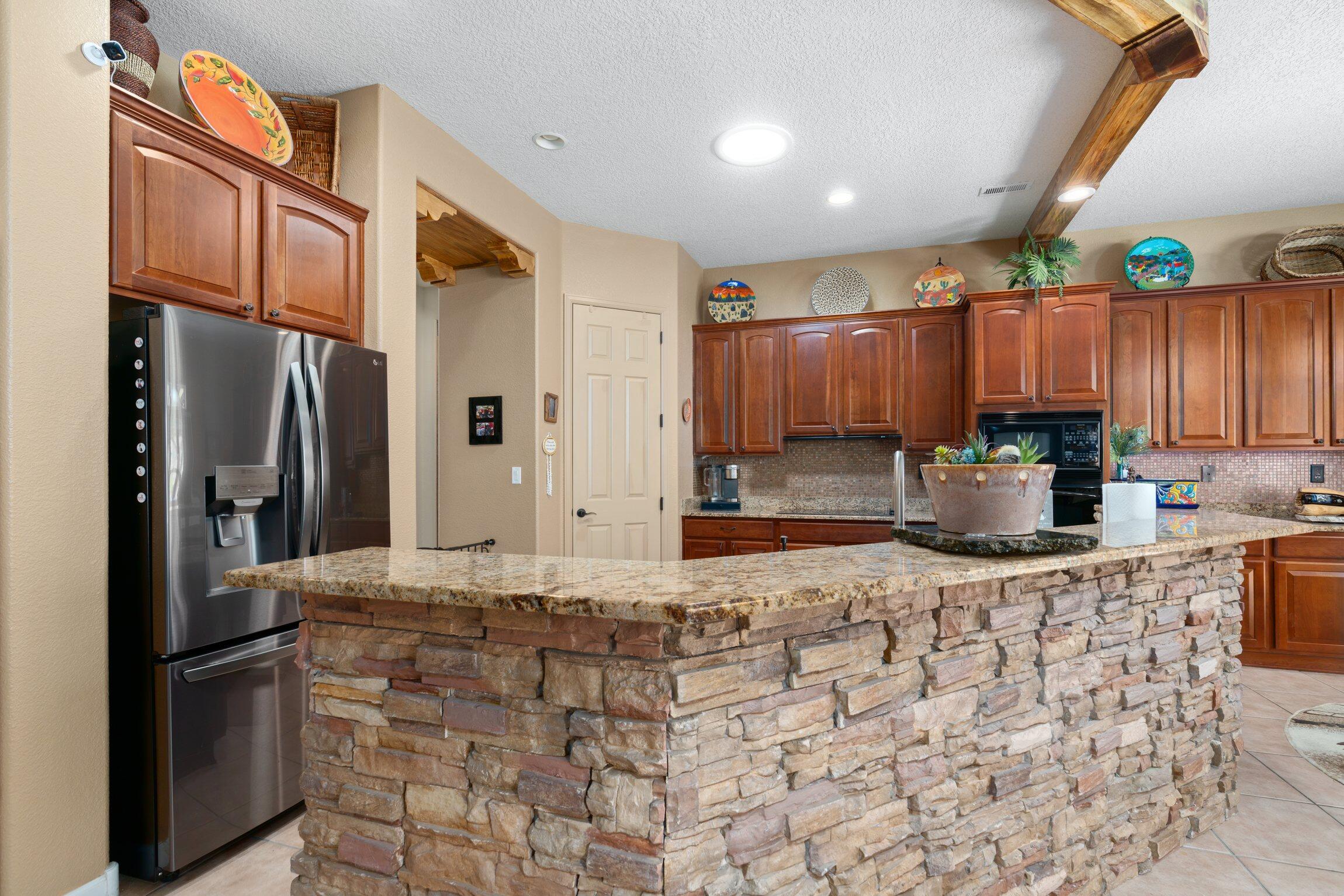 3715 Linda Vista Avenue