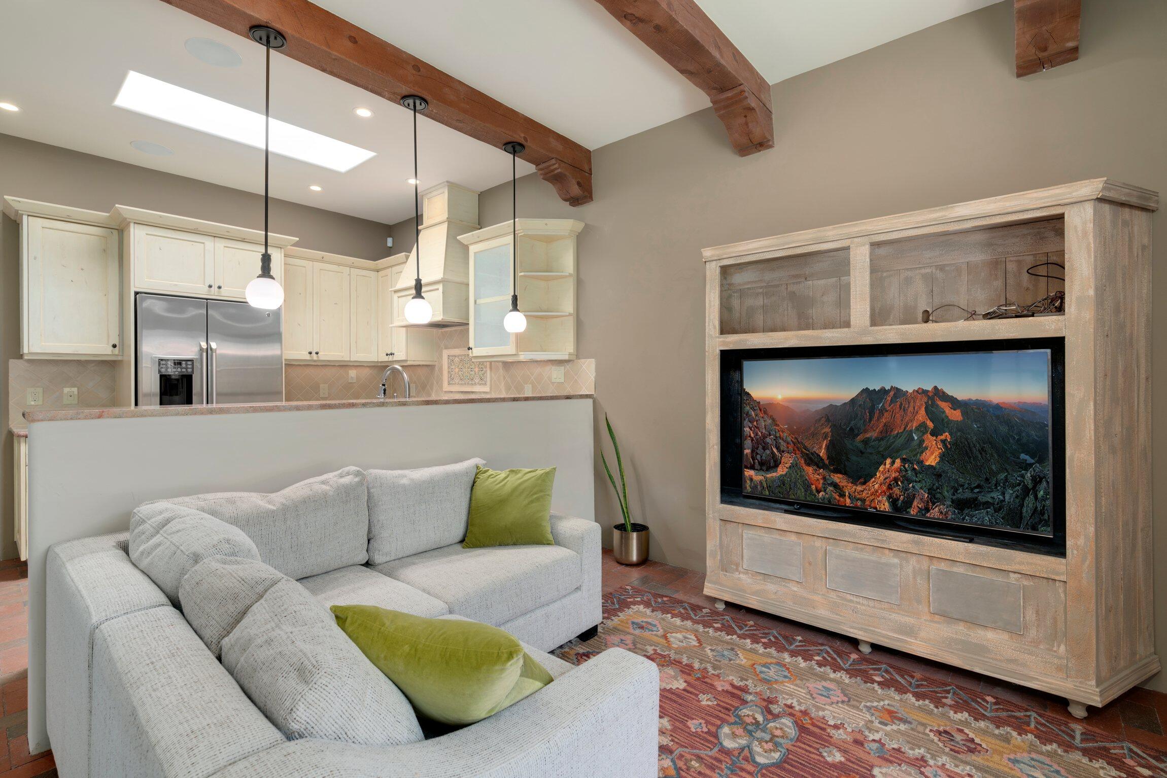 306 Bryn Mawr Drive SE