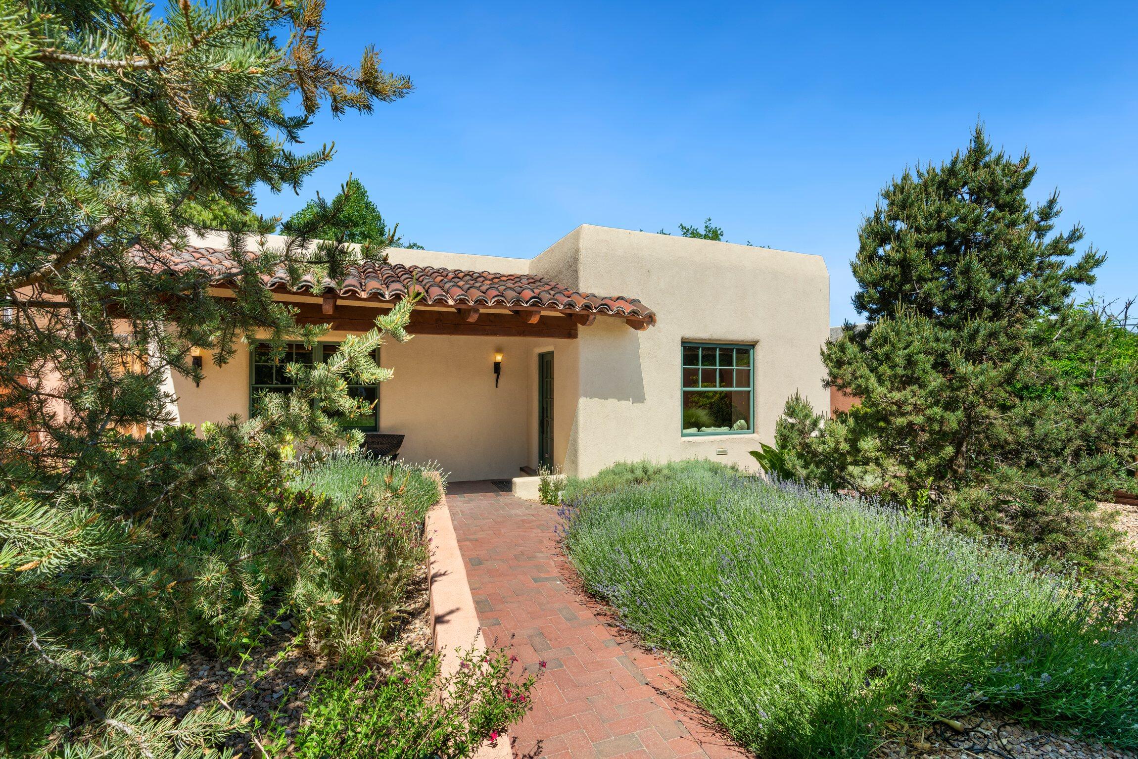 306 Bryn Mawr Drive SE