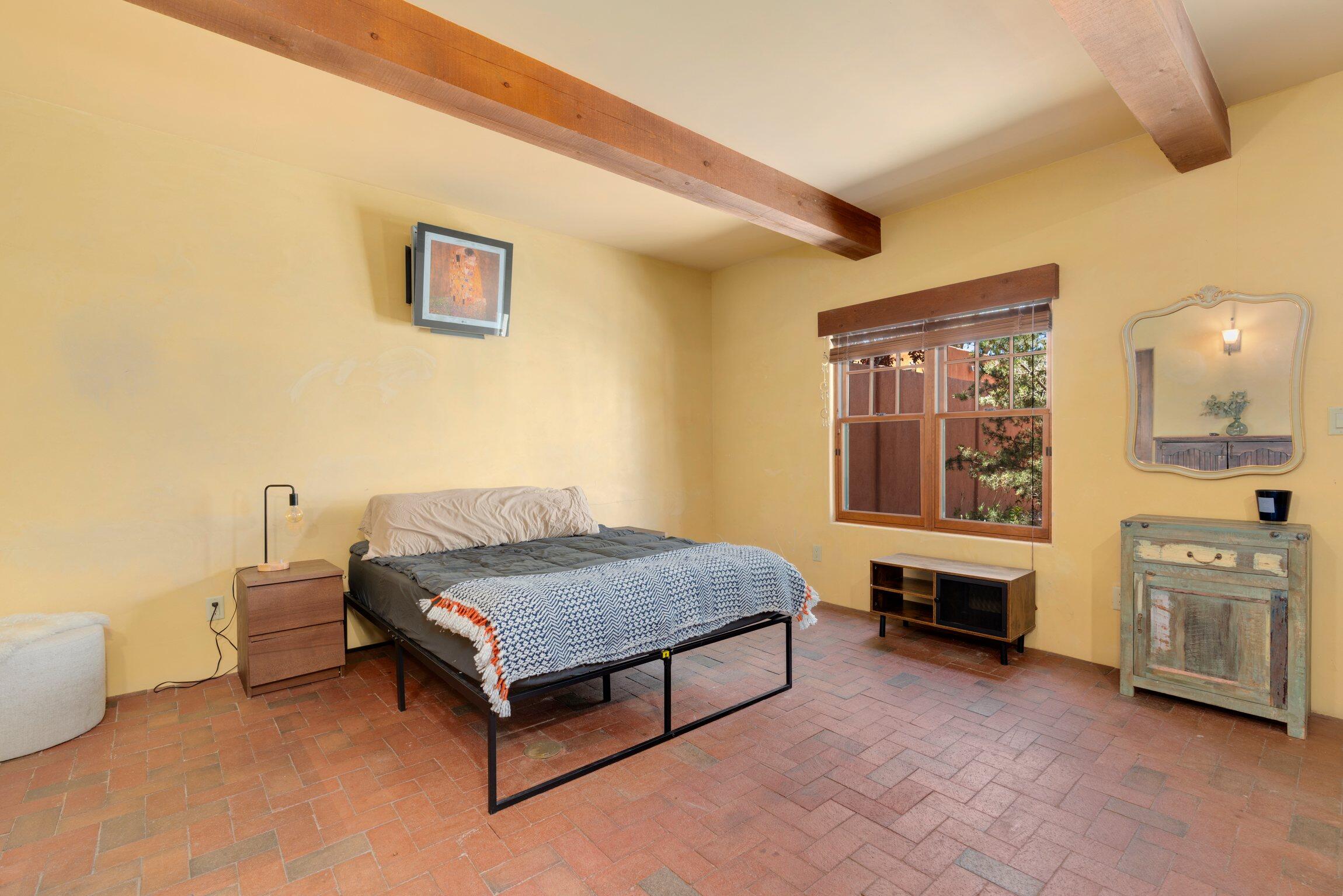 306 Bryn Mawr Drive SE