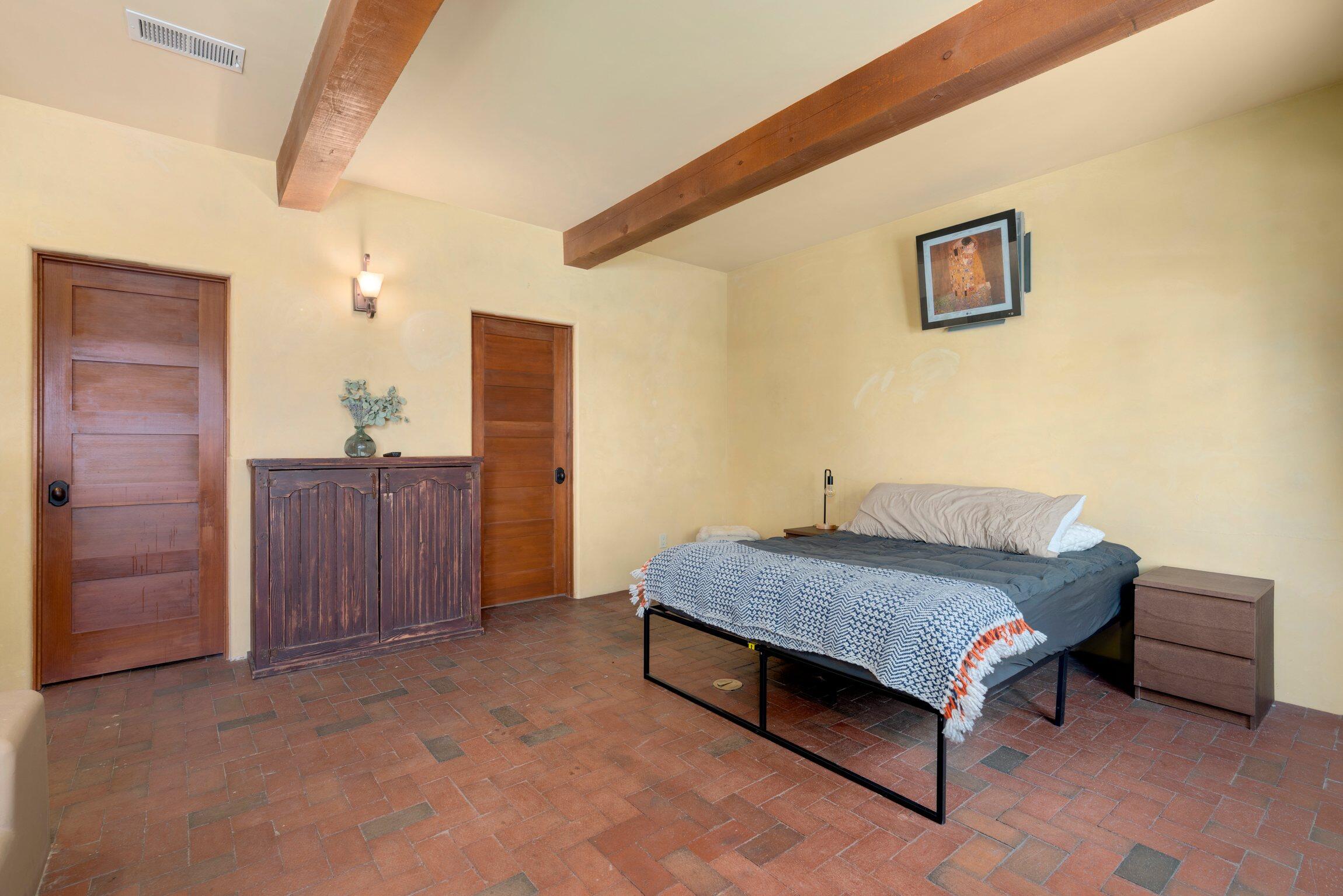 306 Bryn Mawr Drive SE