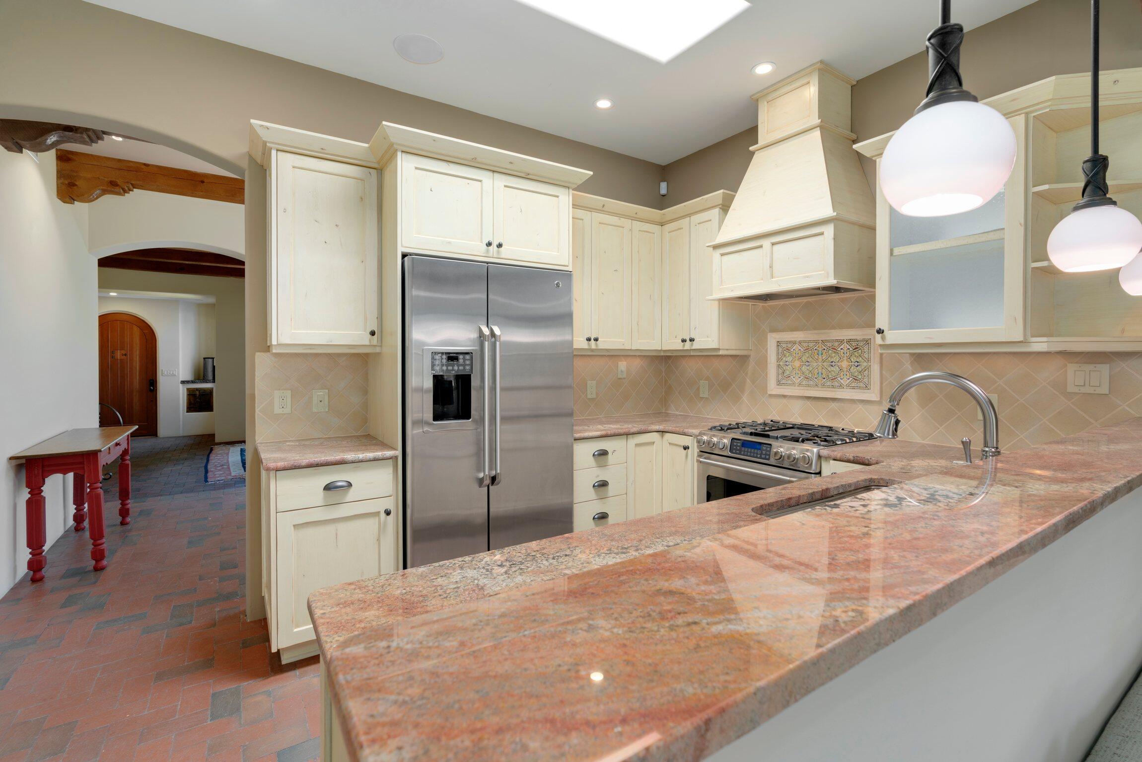 306 Bryn Mawr Drive SE