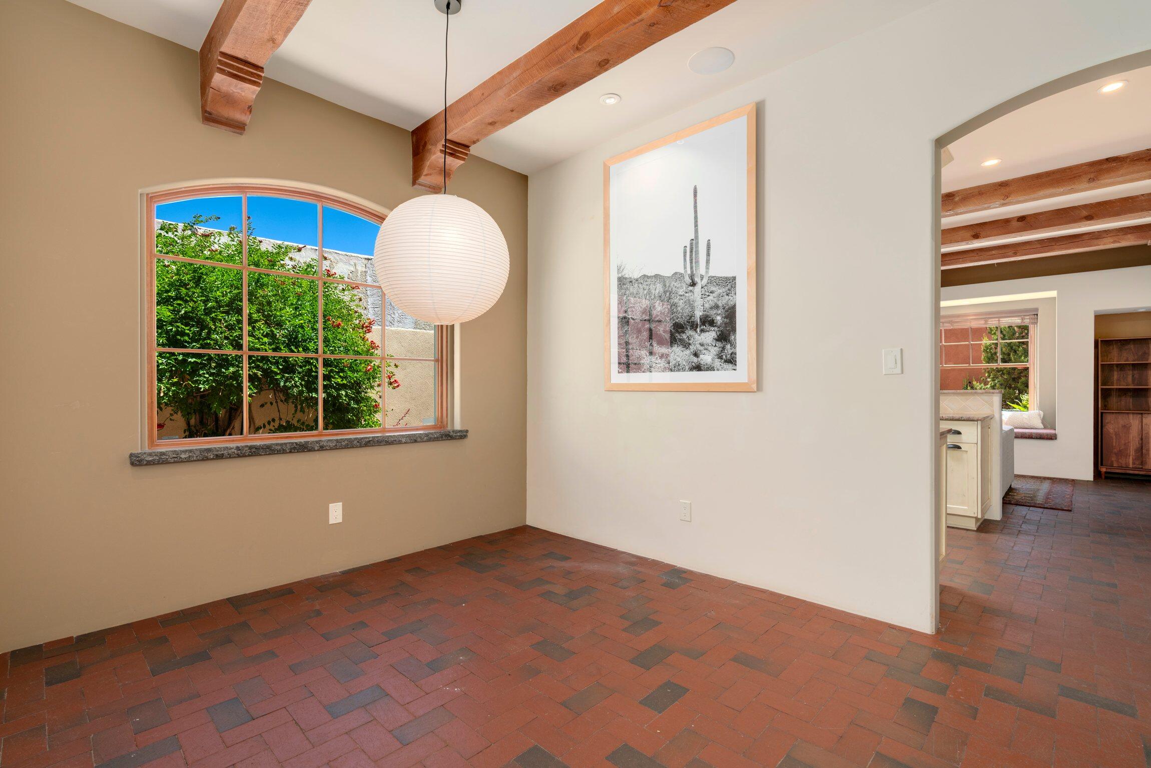 306 Bryn Mawr Drive SE