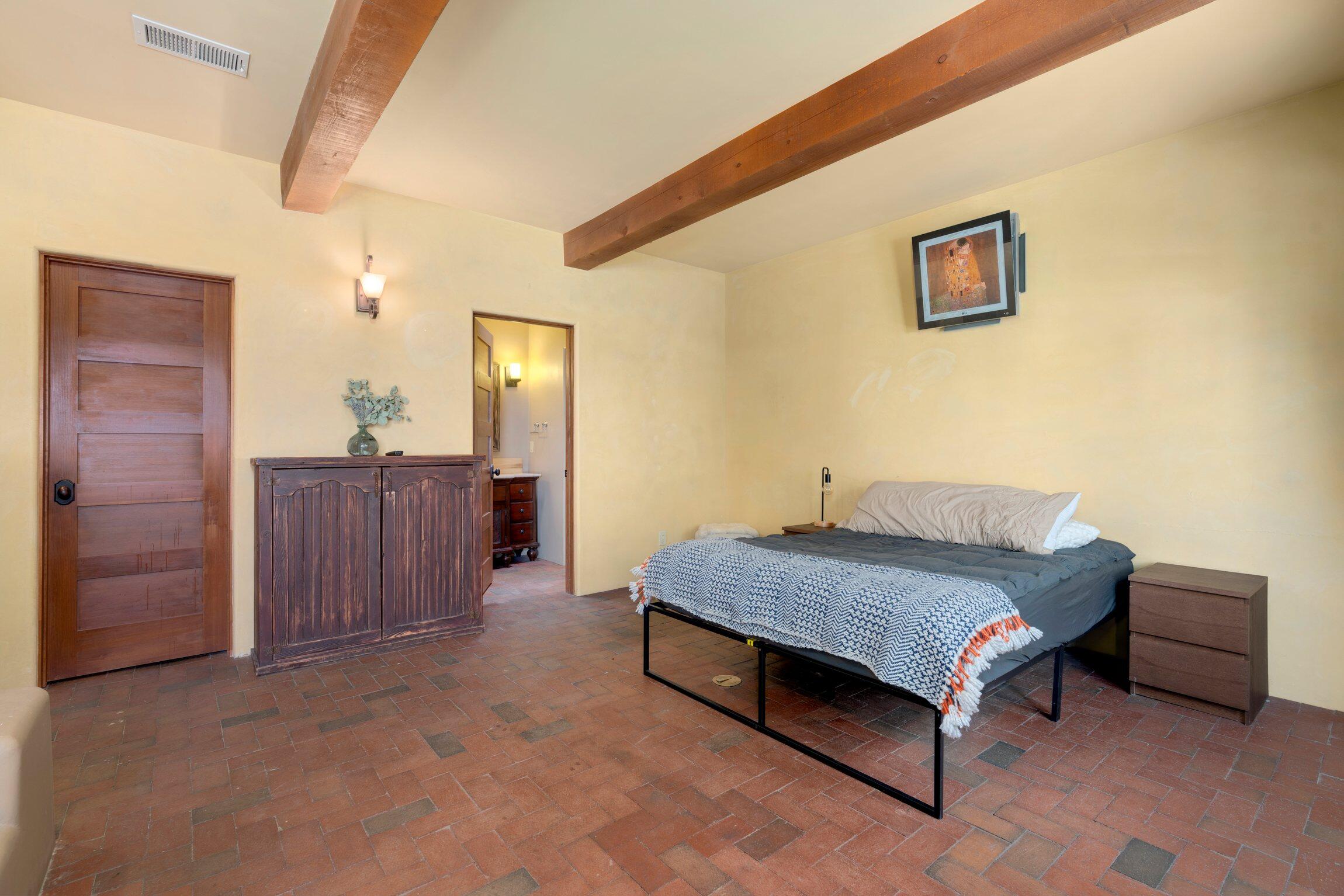 306 Bryn Mawr Drive SE