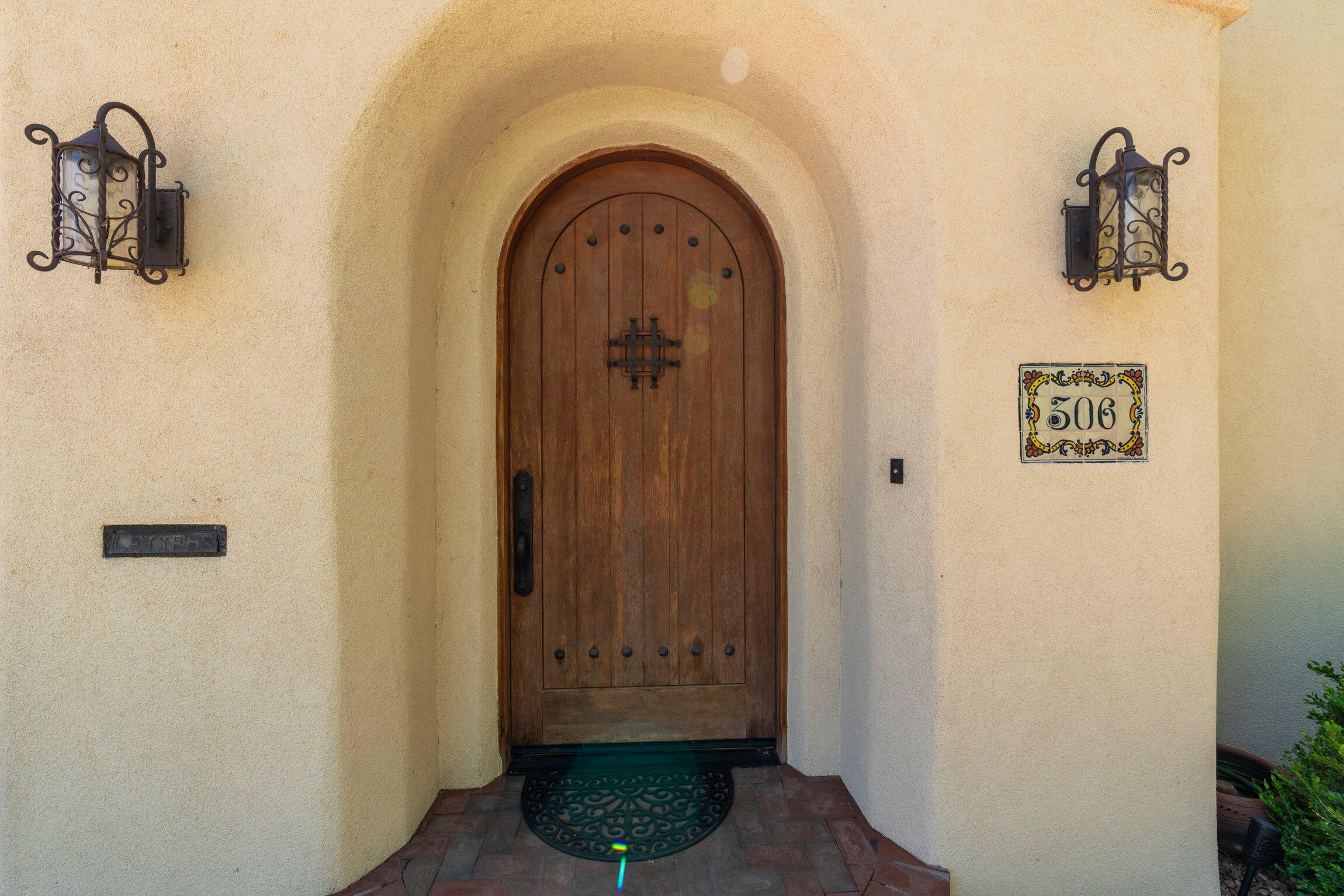 306 Bryn Mawr Drive SE