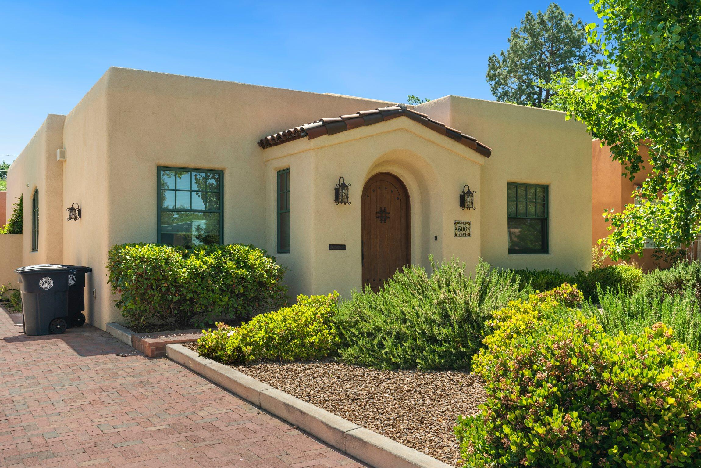 306 Bryn Mawr Drive SE