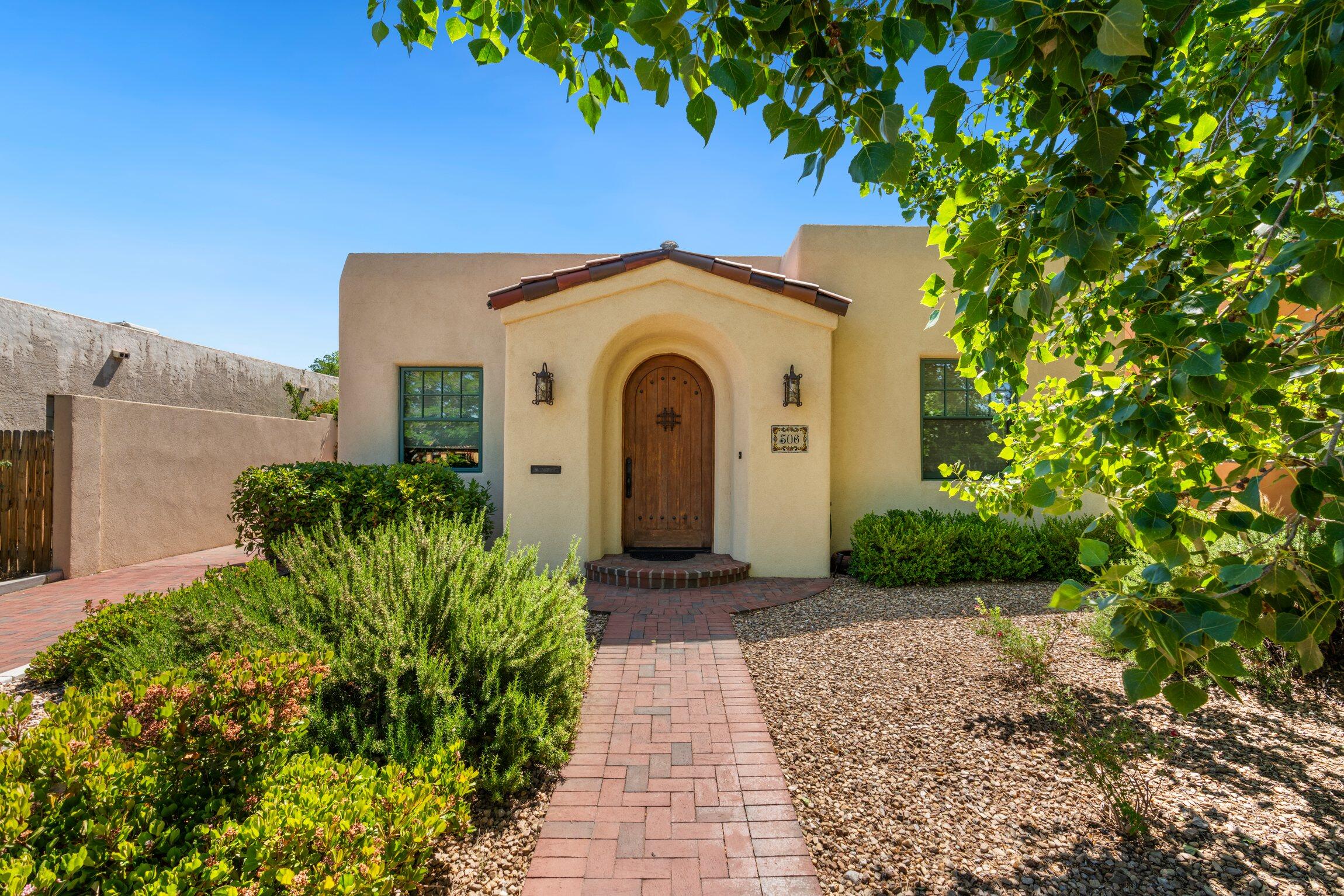 306 Bryn Mawr Drive SE